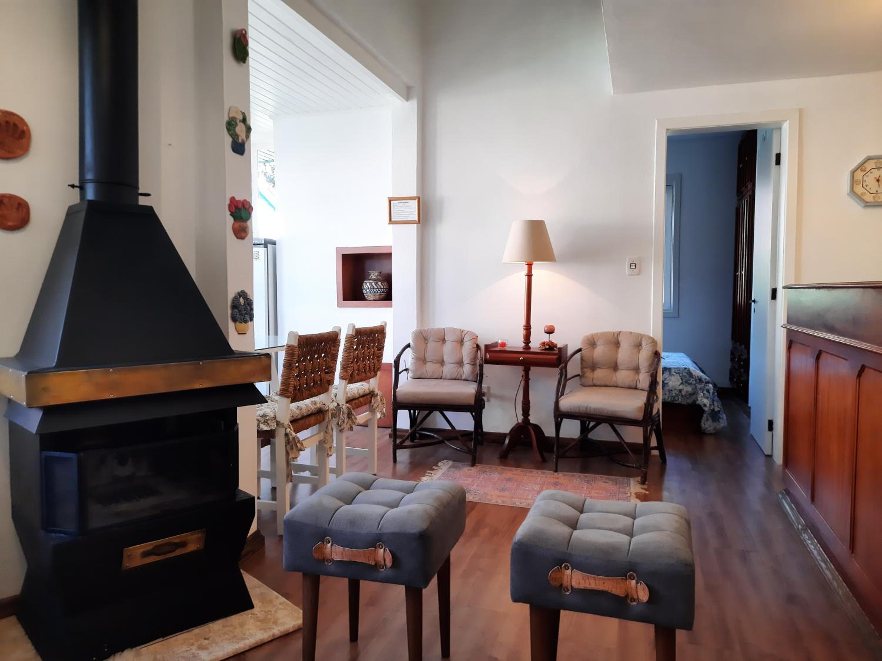 Excelente Duplex em Gramado - com lareira em condomínio privativo