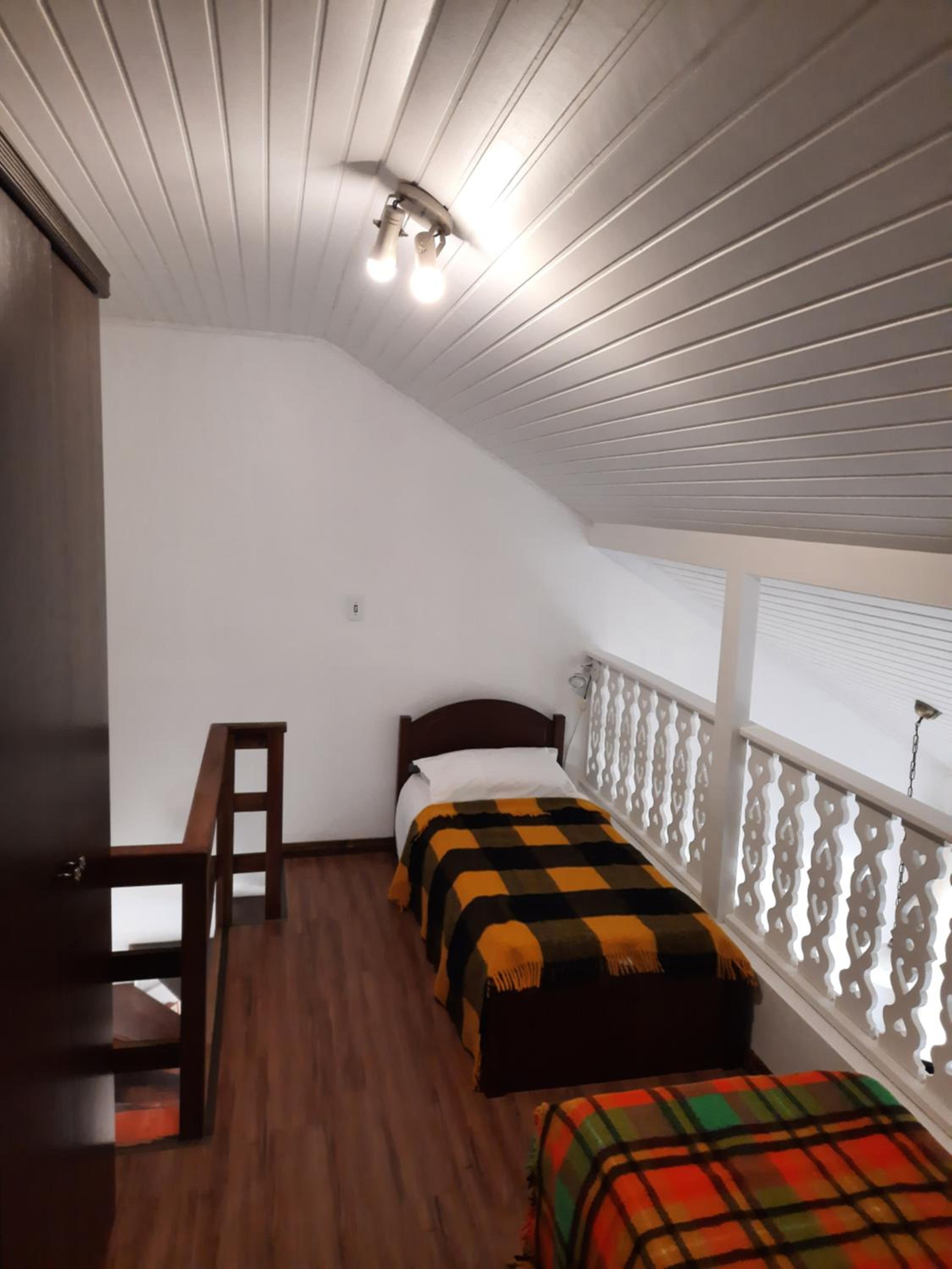 Excelente Duplex em Gramado - com lareira em condomínio privativo