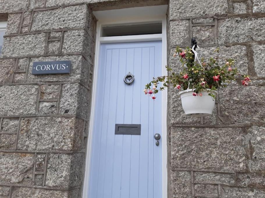Corvus - Beautiful cottage half a mile from Mousehole view 2