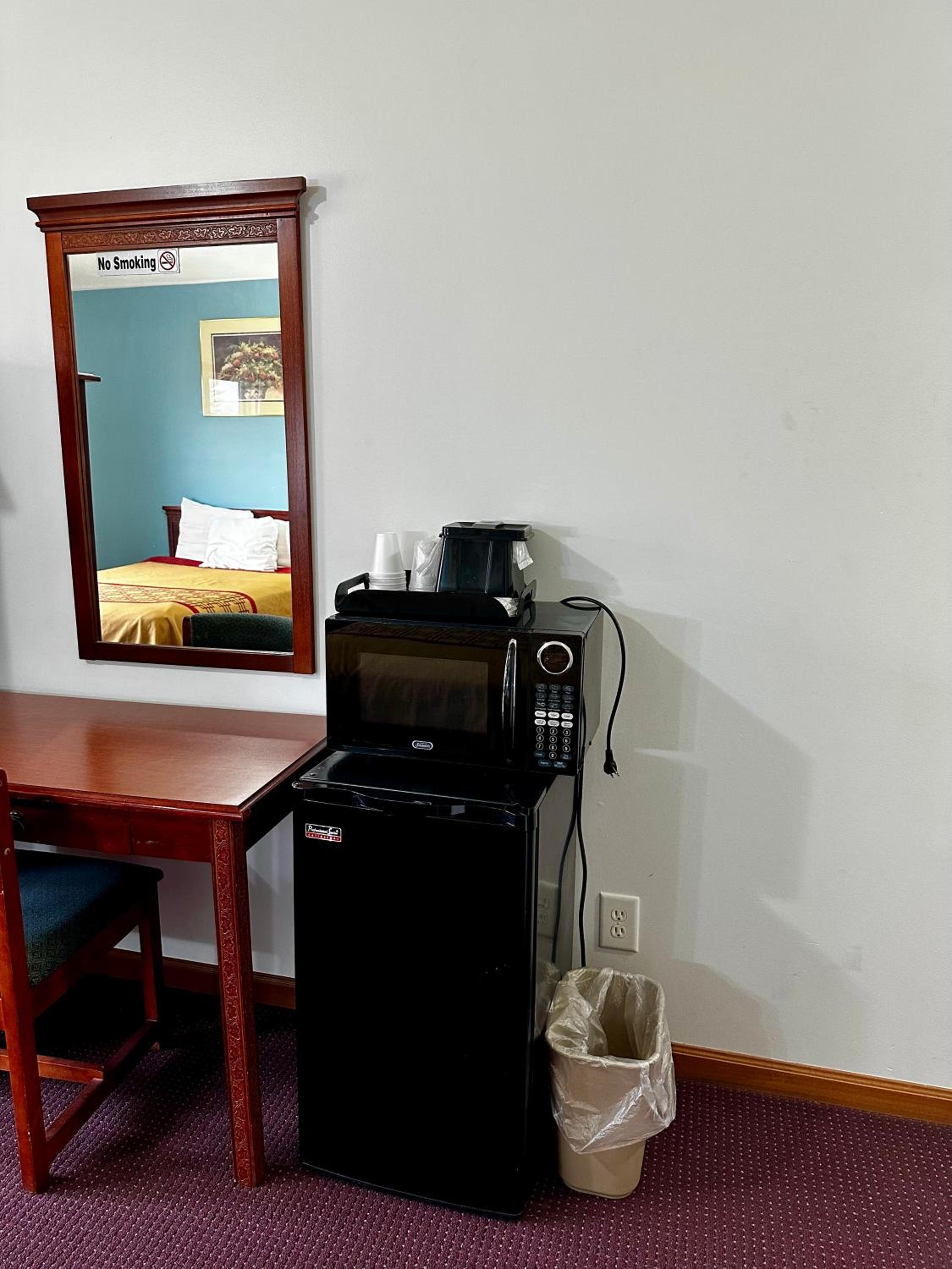 Attica Inn - Property Image 32