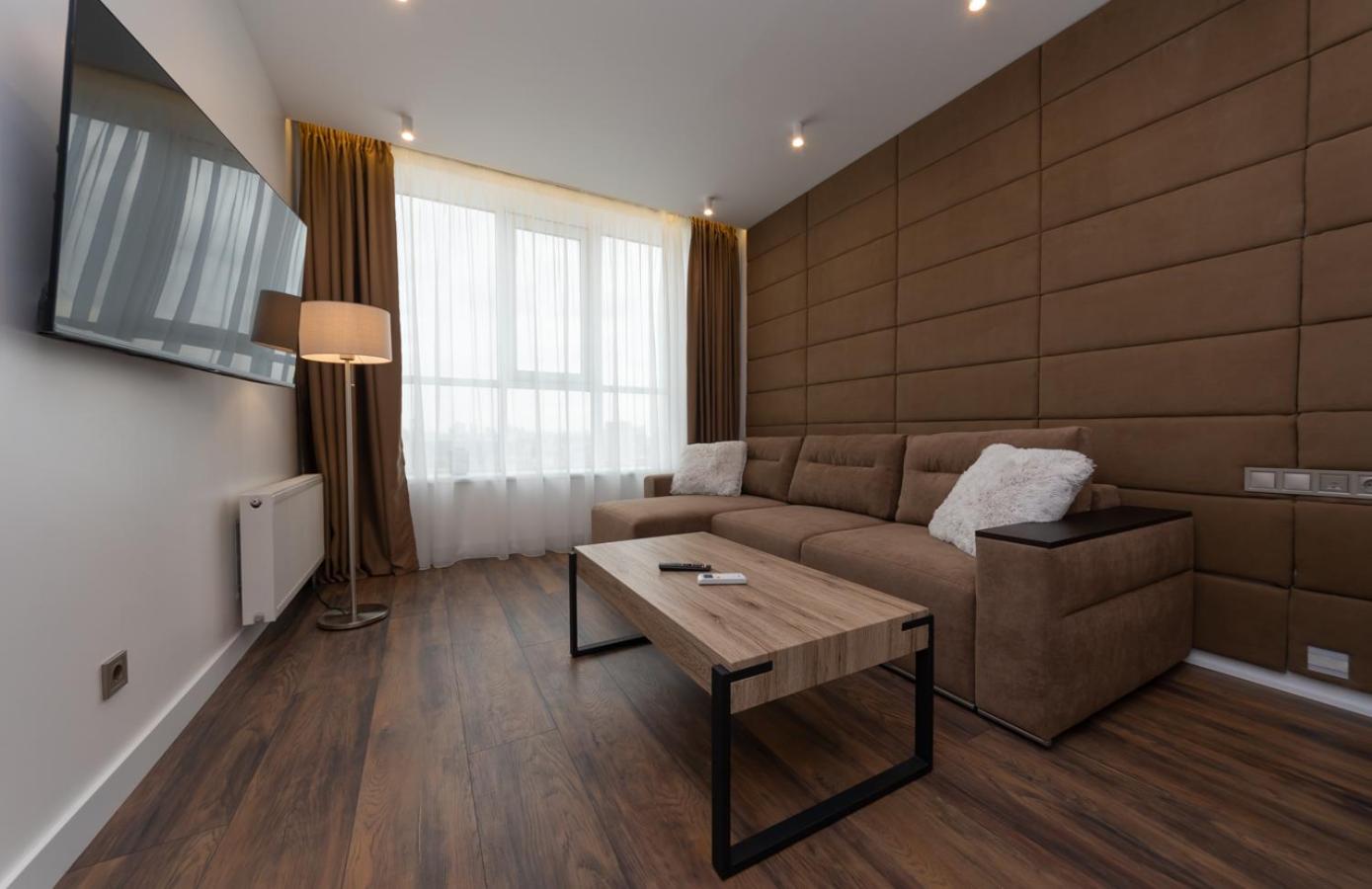 VICTORY-30 LUXURY APARTMENT CEnTER view 2