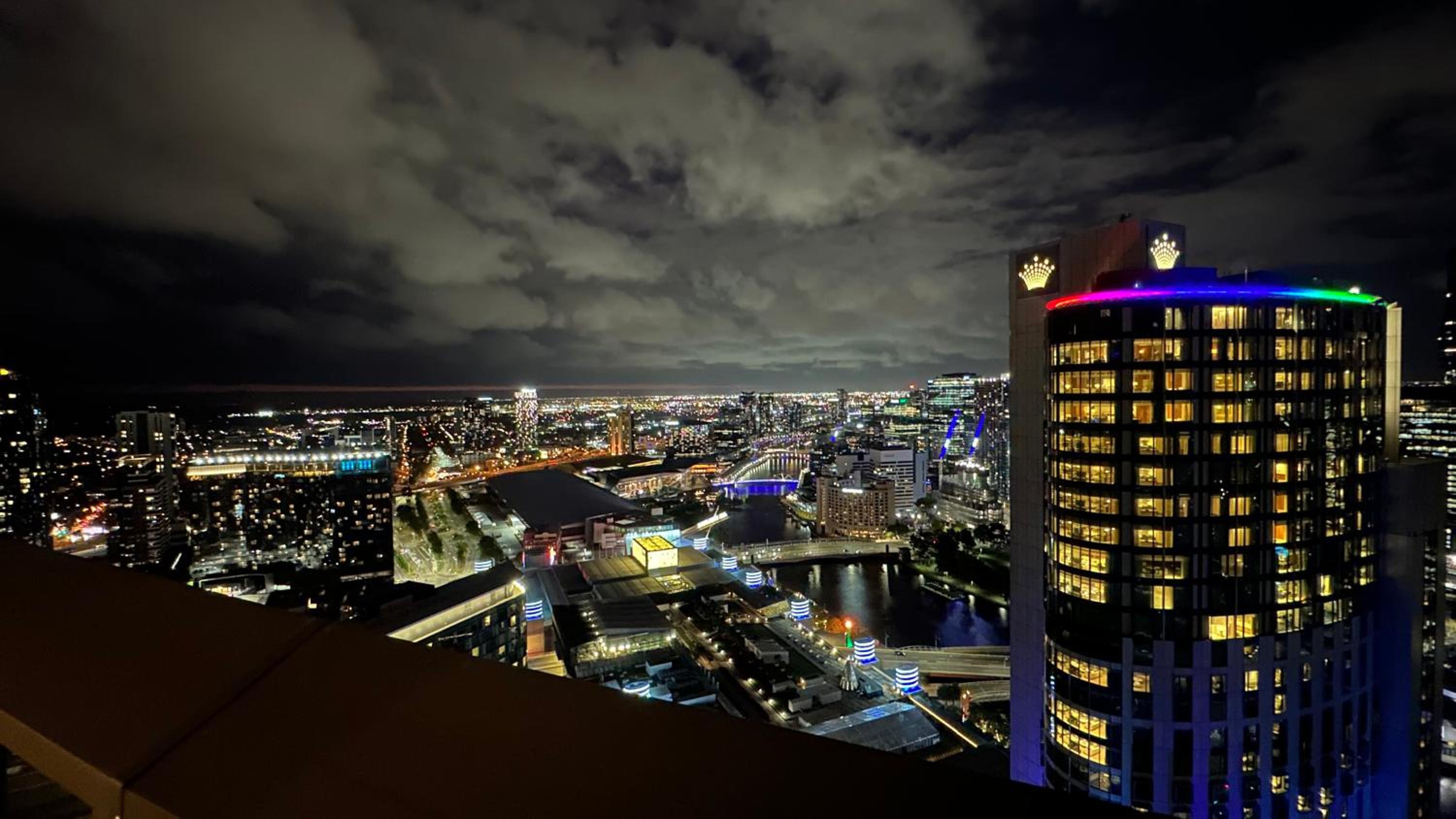 Prima Tower Apartment Face to Crown by GoodLive