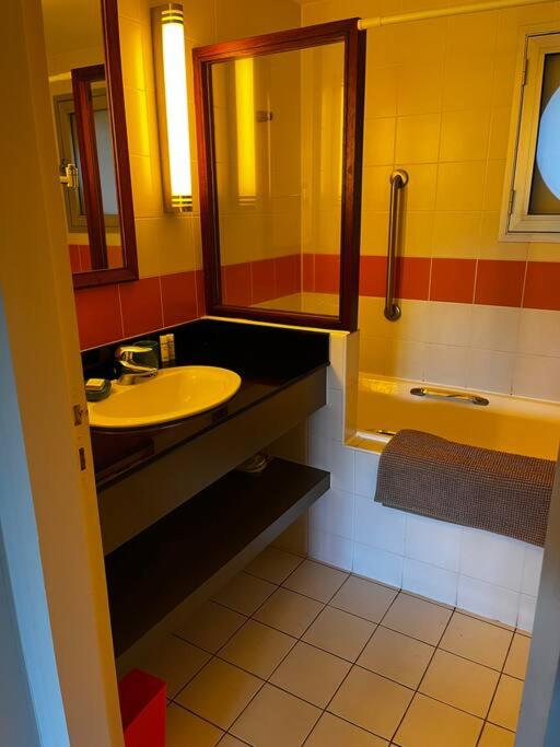 4 star Beachfront Hotel apartment
