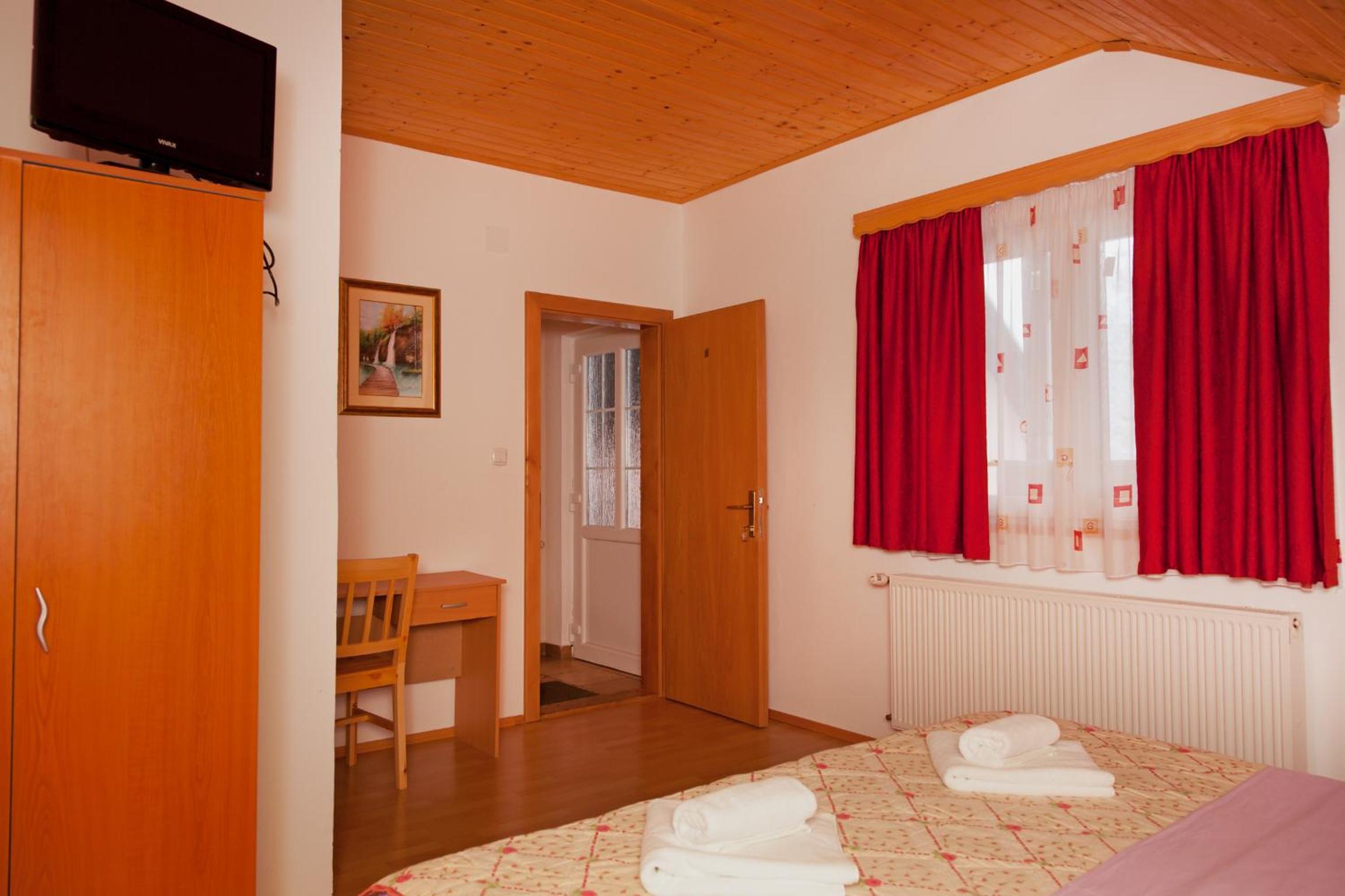 Apartman & Sobe Orhideja view 4