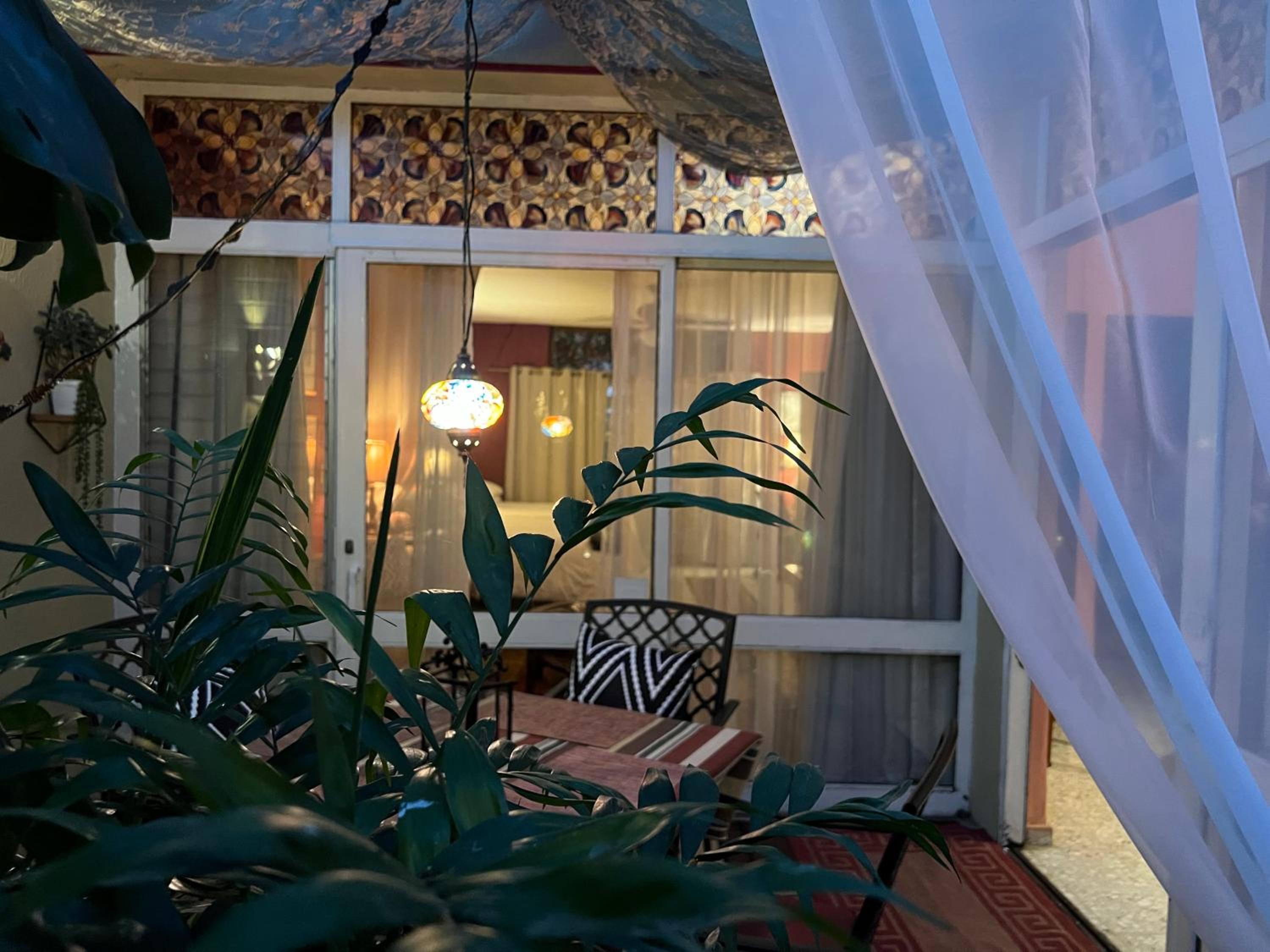 Dickinson Guest House, Guadalajara Expo