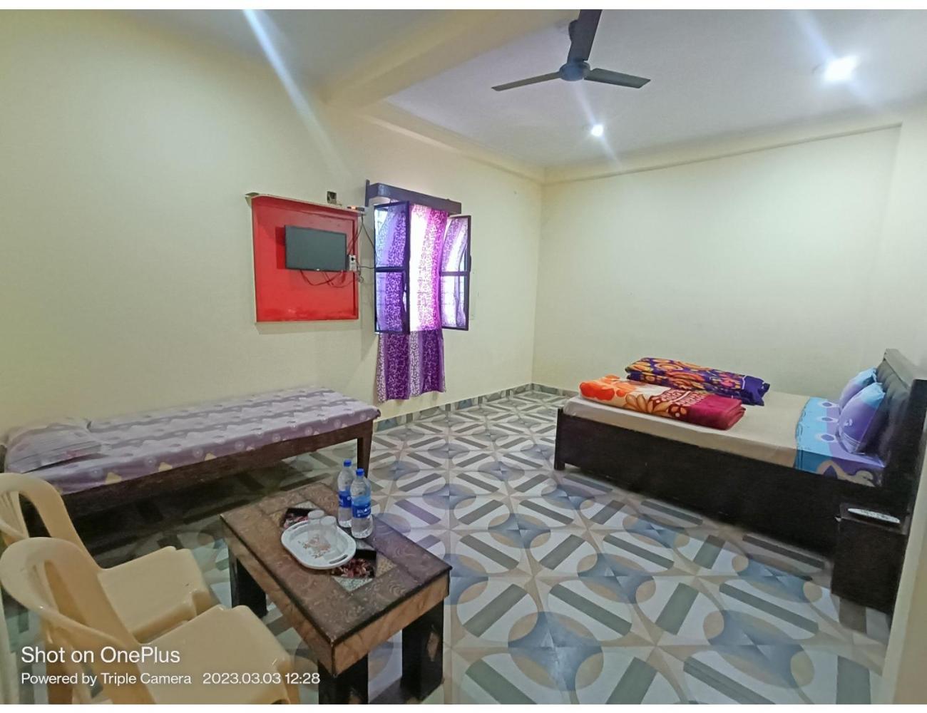 Hotel Parvati inn, Gairsain view 2
