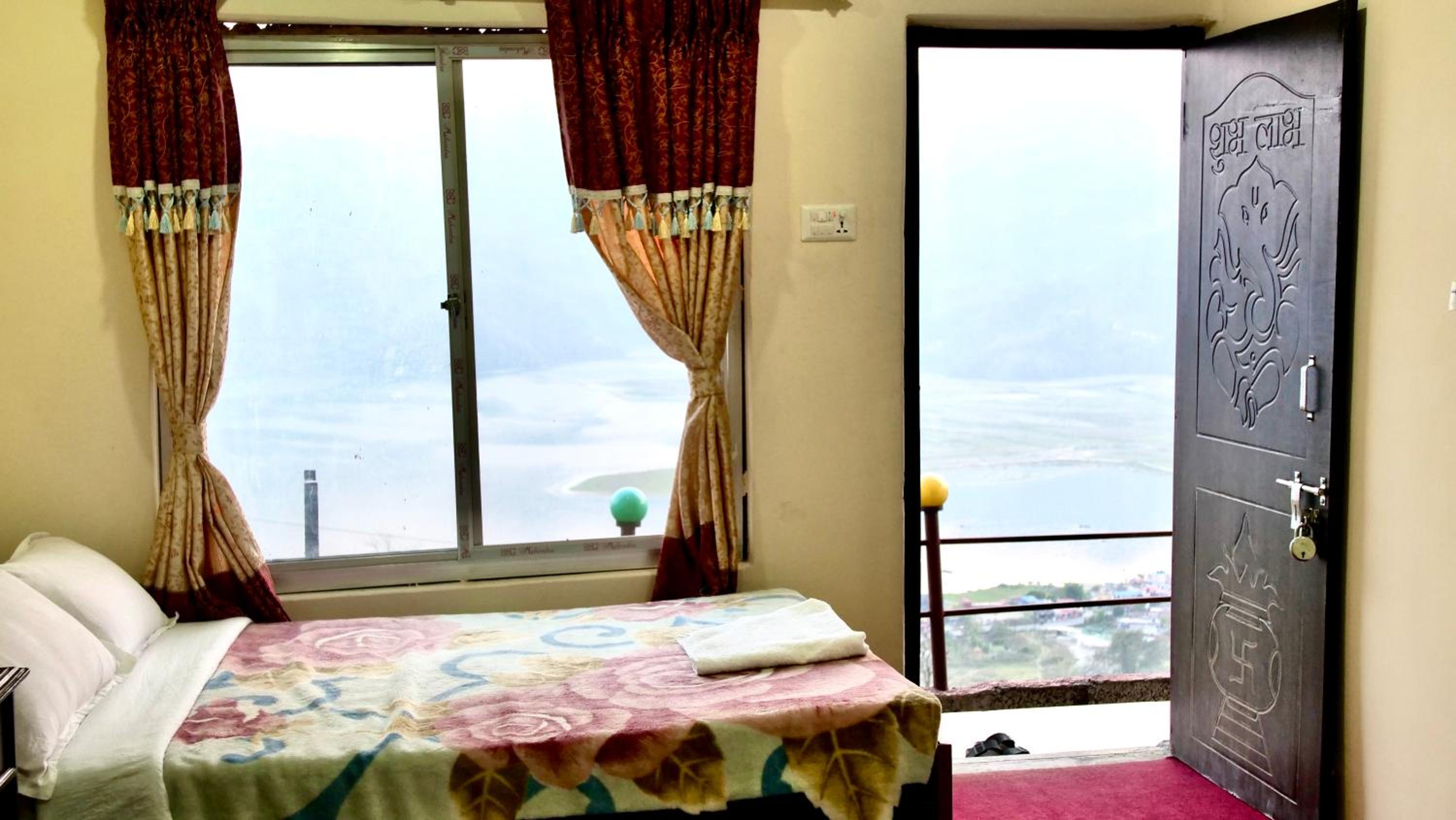 Fewa View Cottage Yoga Retreat Pokhara view 2