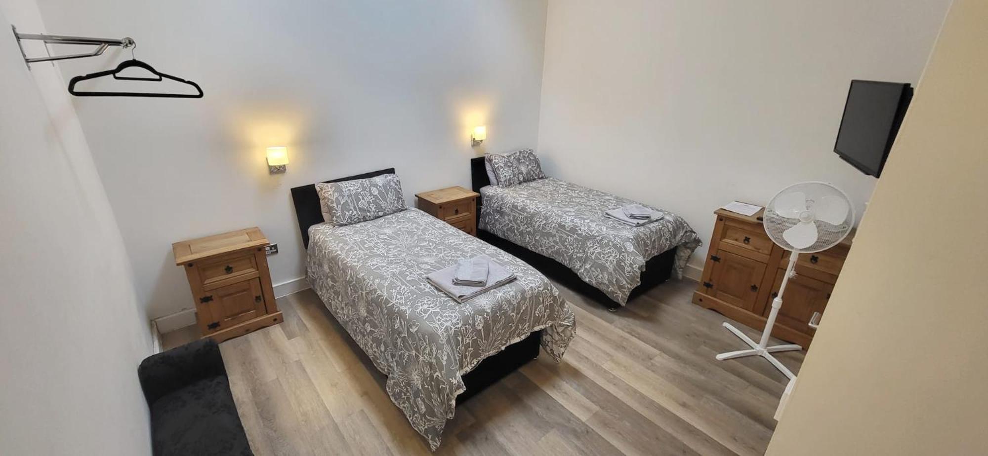 Deepcut Lodge Bed & Breakfast Self Service