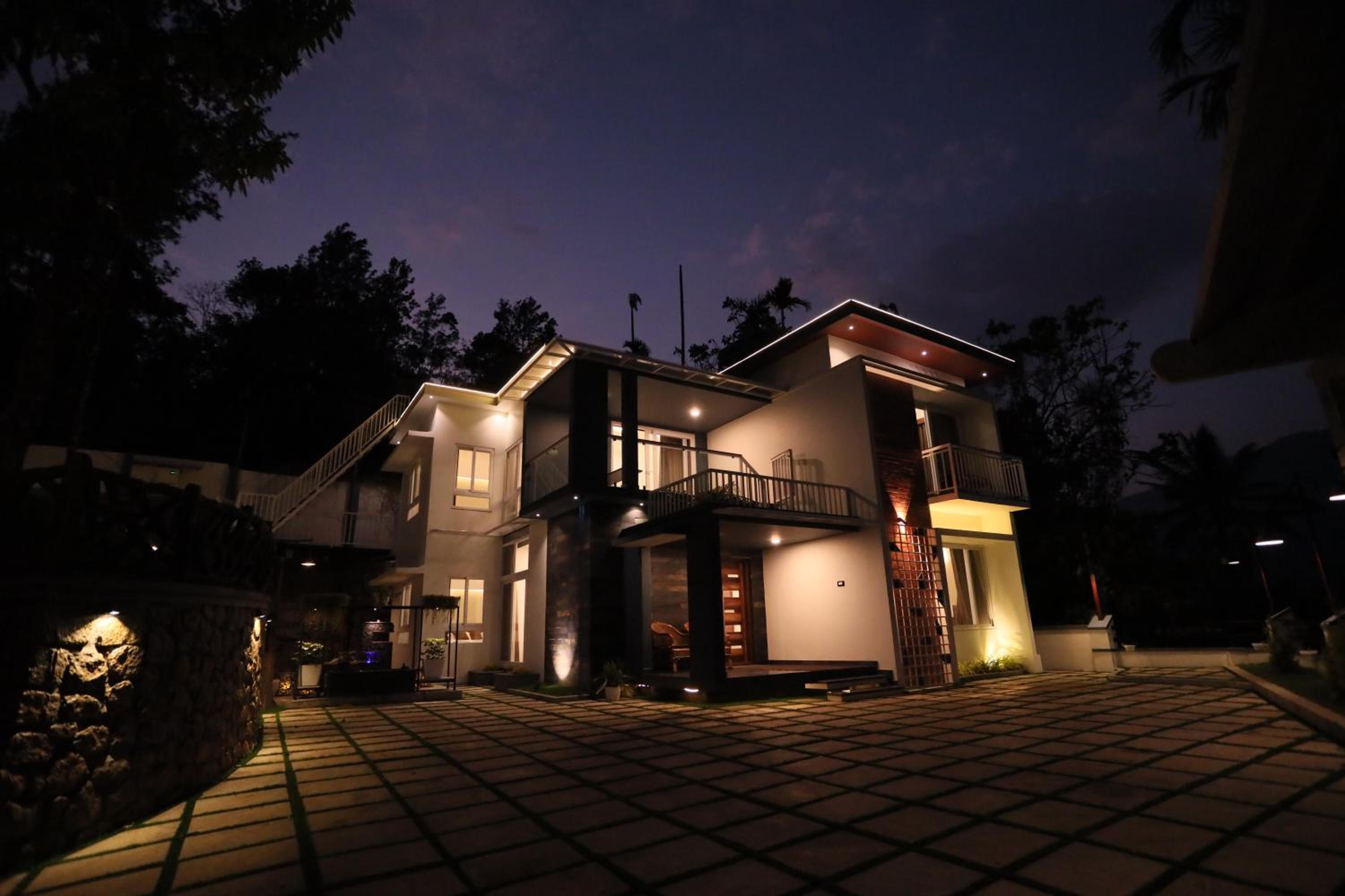 Diga Vista Lake View 4BHK Swimming Pool Cottage Munnar view 5