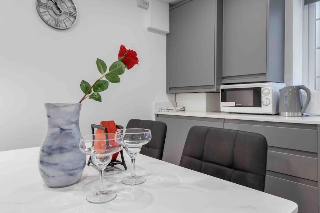 Holiday Home Sleep 8 Central london 9elms