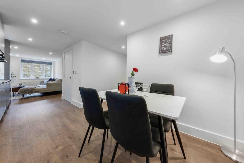 Holiday Home Sleep 8 Central london 9elms