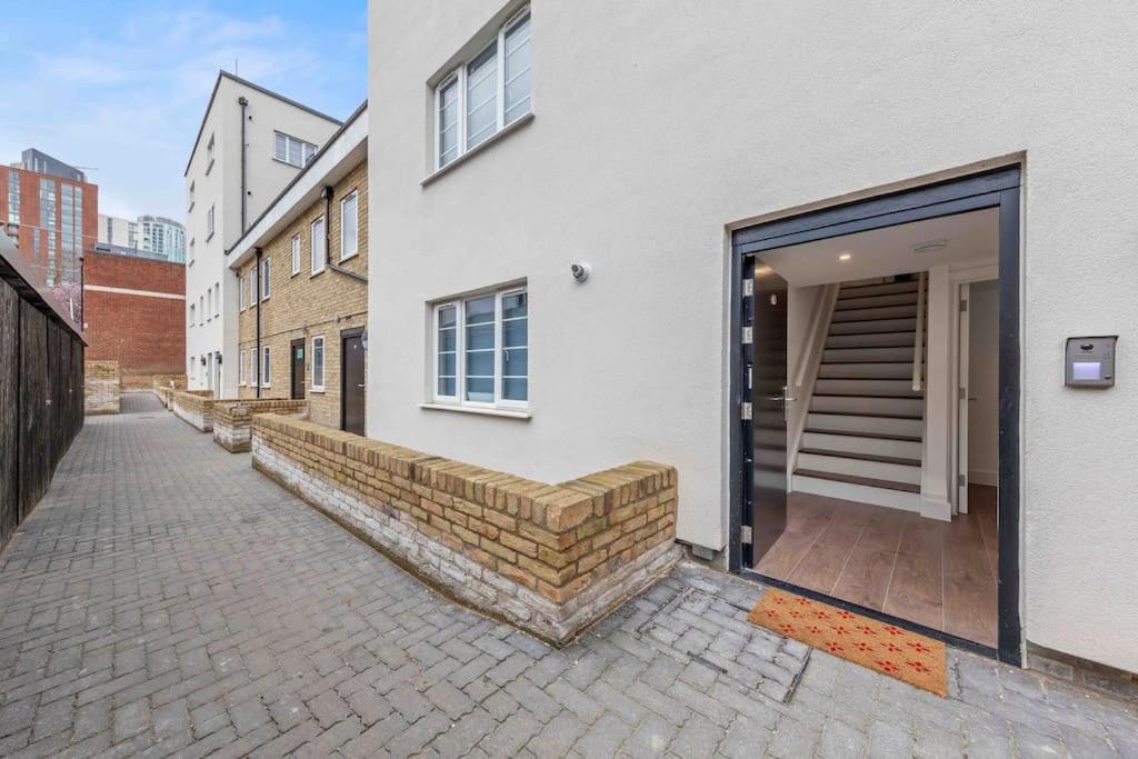 Holiday Home Sleep 8 Central london 9elms