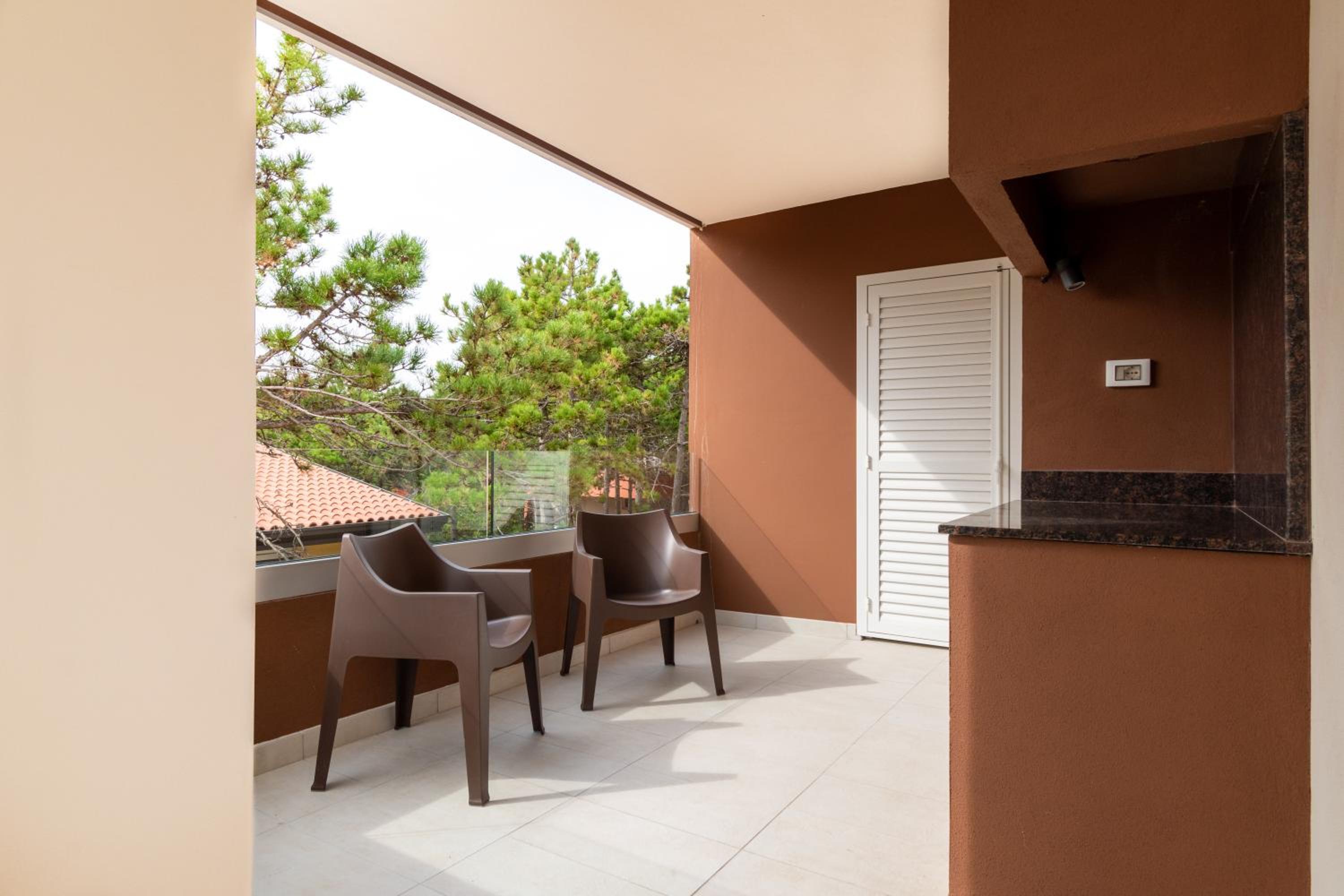 Iris Suite photo 2
