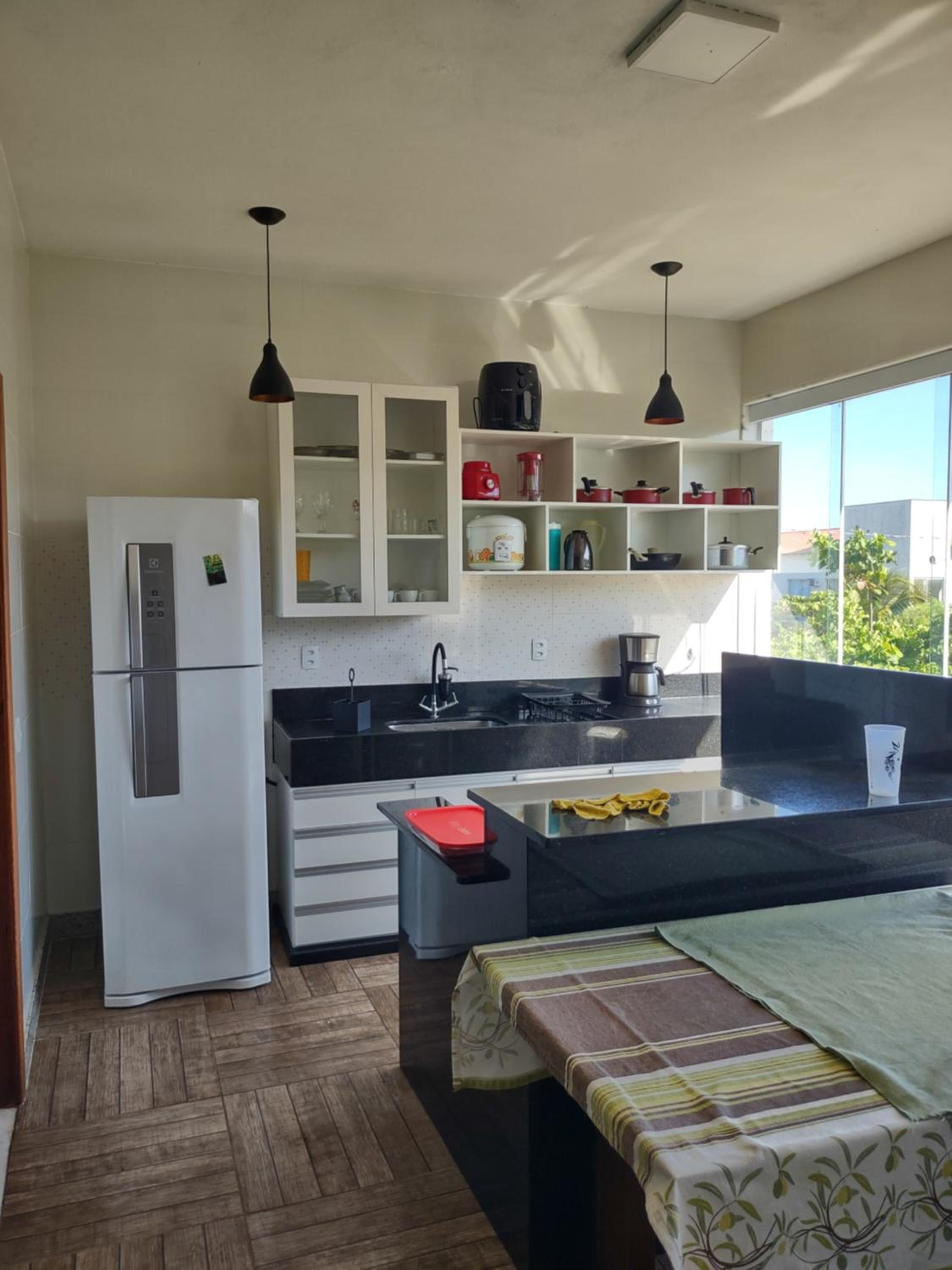 Xodó da Praia - amplo apartamento 3 qts 260 m da praia