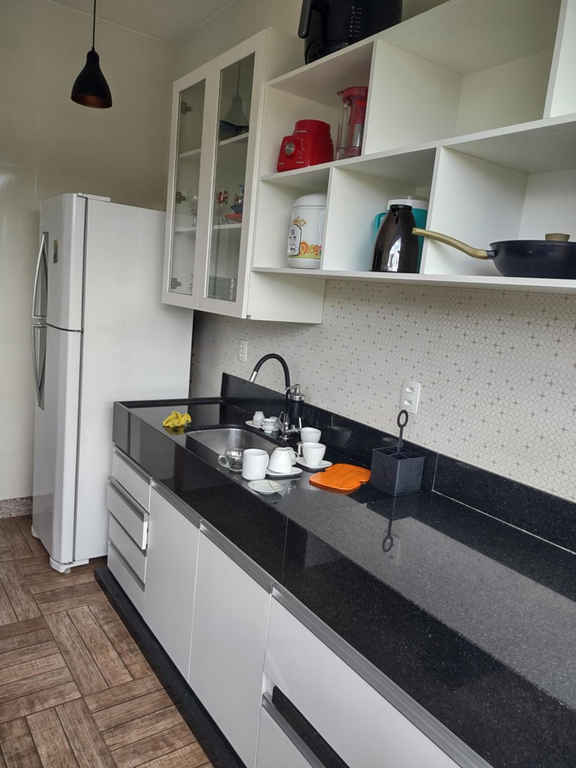 Xodó da Praia - amplo apartamento 3 qts 260 m da praia