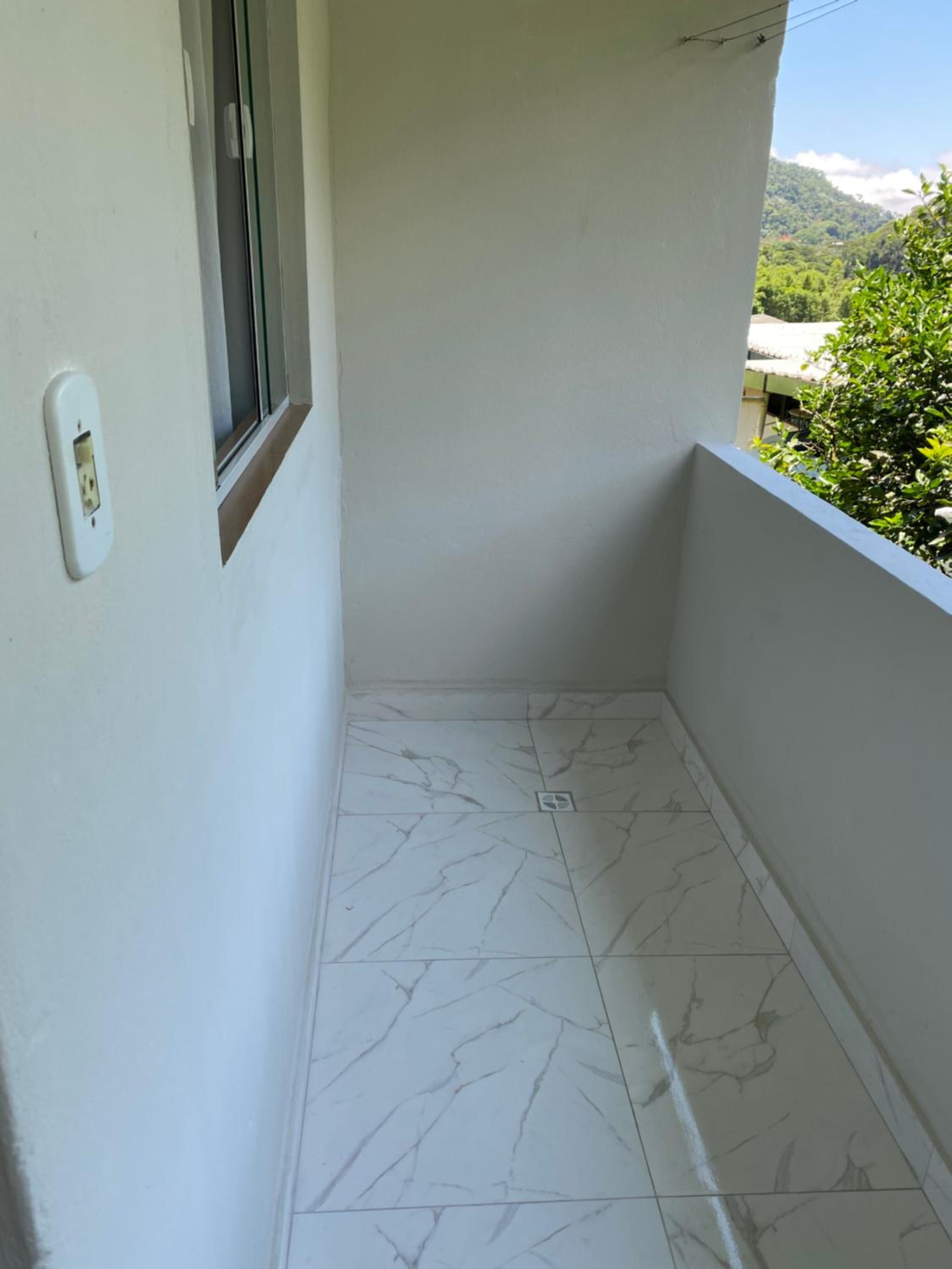 Casa CENTRO com Estacionamento-500m da rua do lazer, ideal p casais ou até 4 pessoas