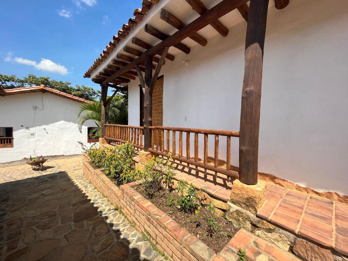 EcoHotel Casa de Oracion Barichara view 5
