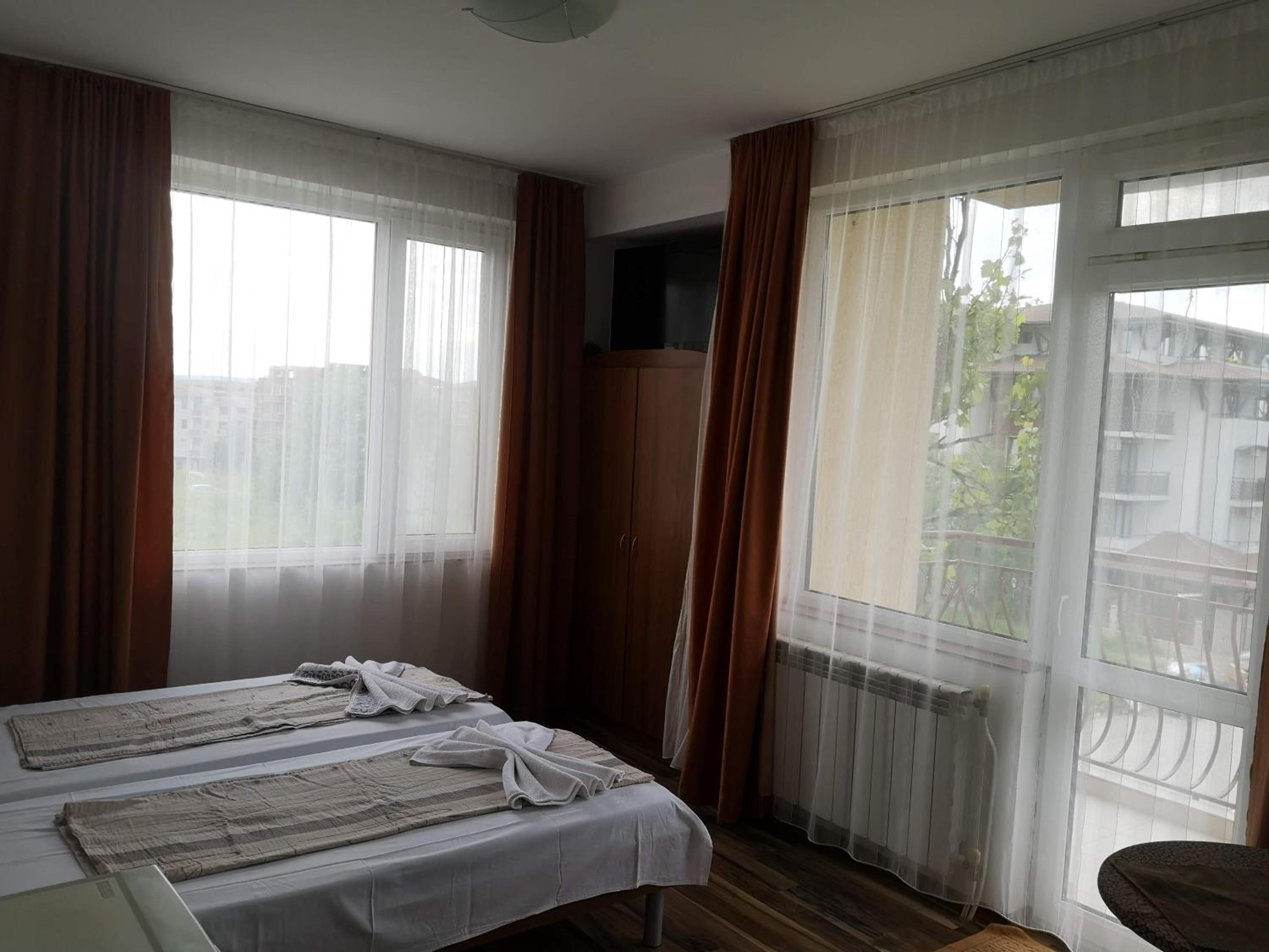 Rooms Zora