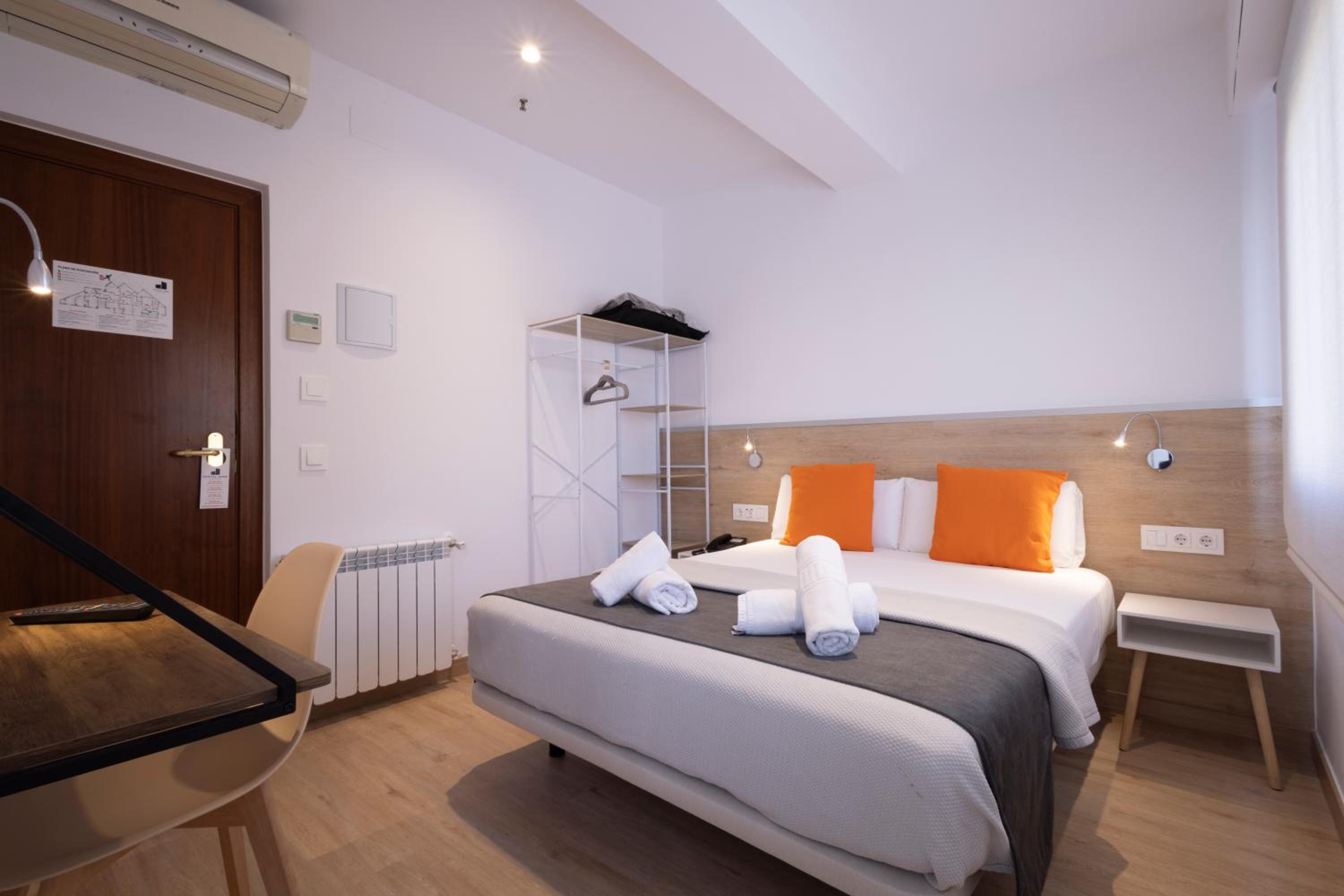 Hostal Sans