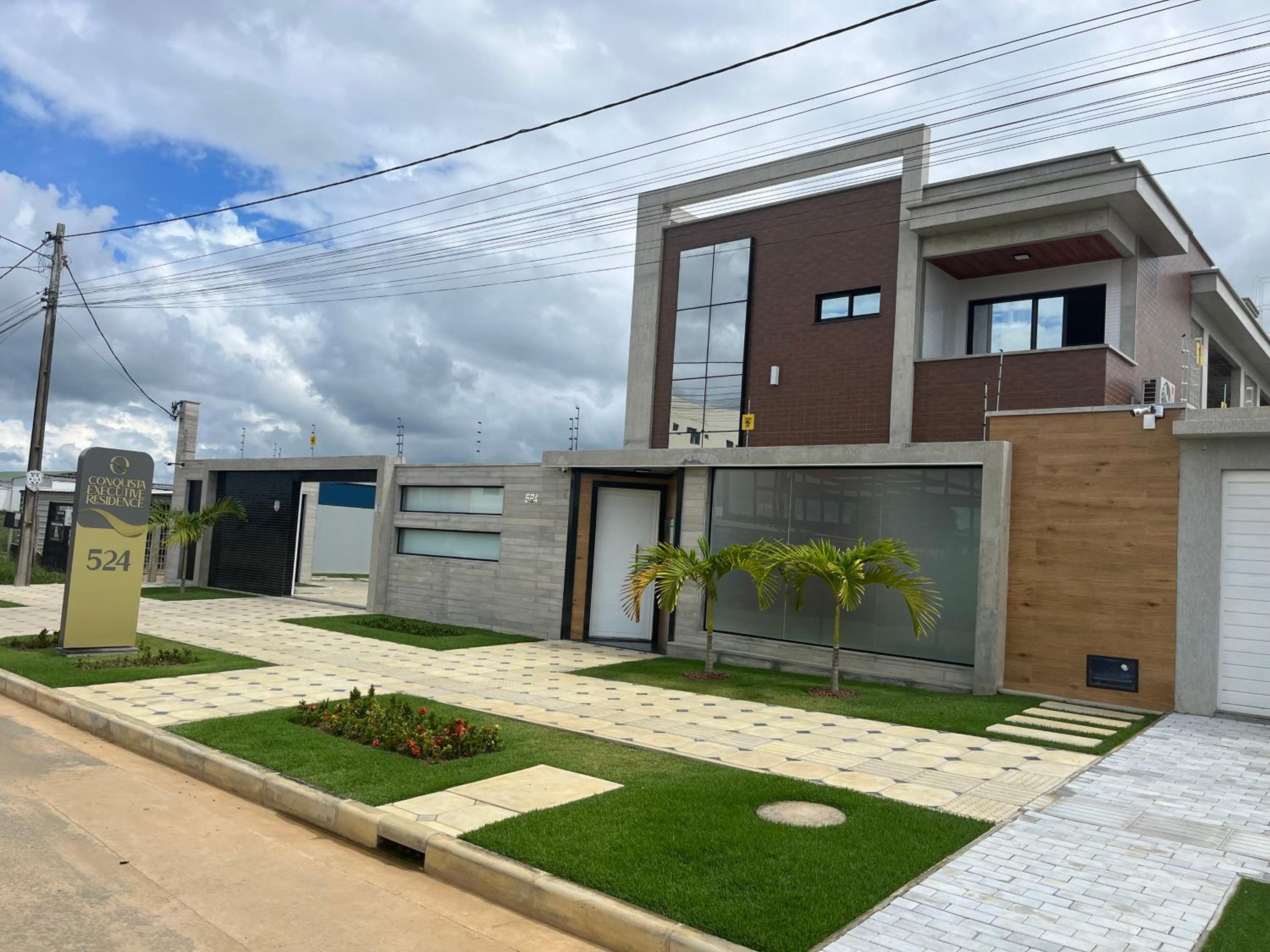 Conquista Executive Residence