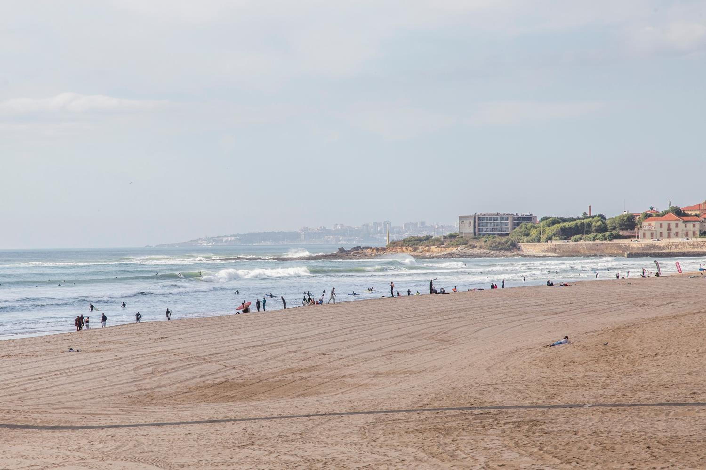 Ocean View Balcony Carcavelos Beach 2-min Walk, AC view 5