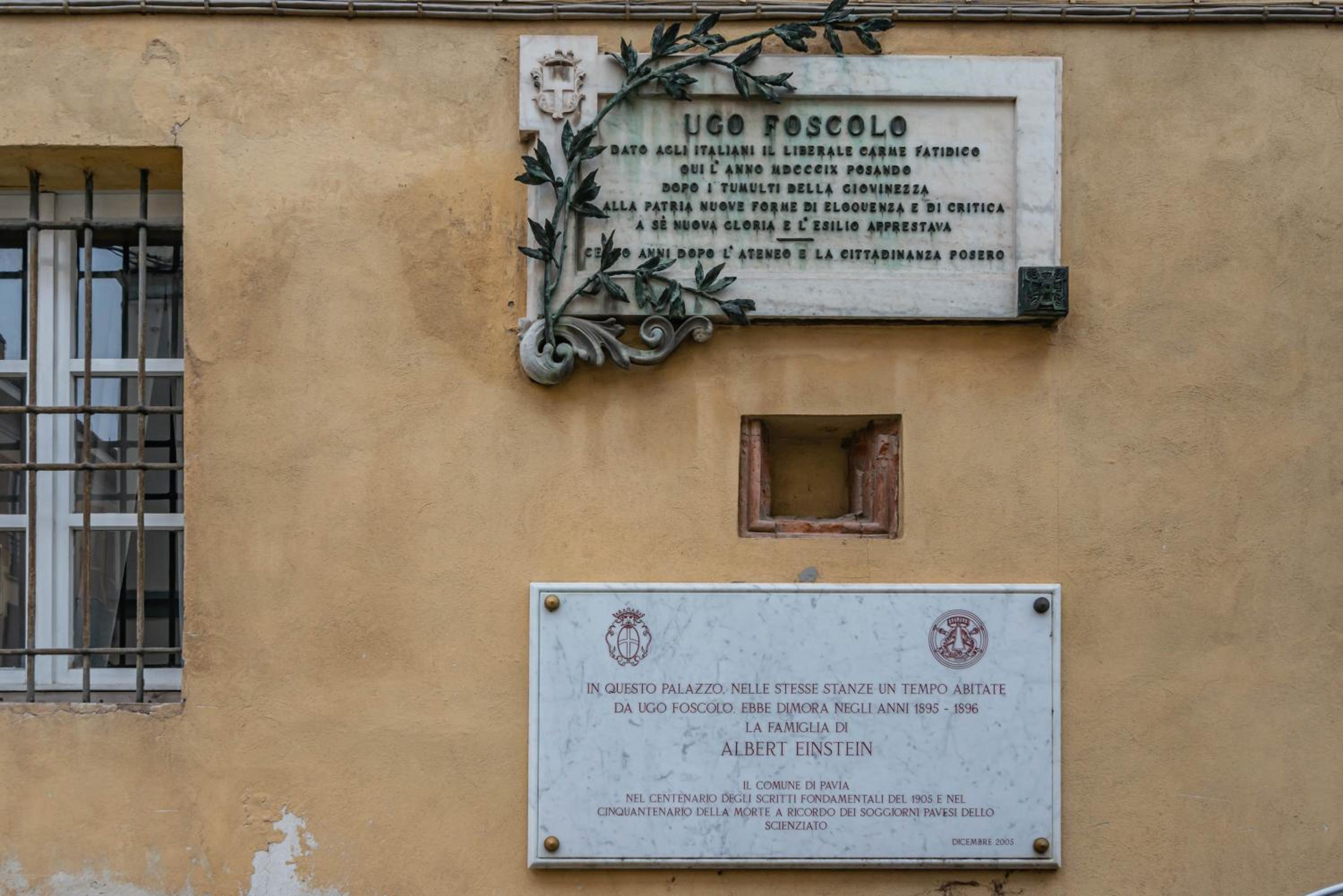 House of Foscolo - Palazzo Cornazzani - by Host4U view 2