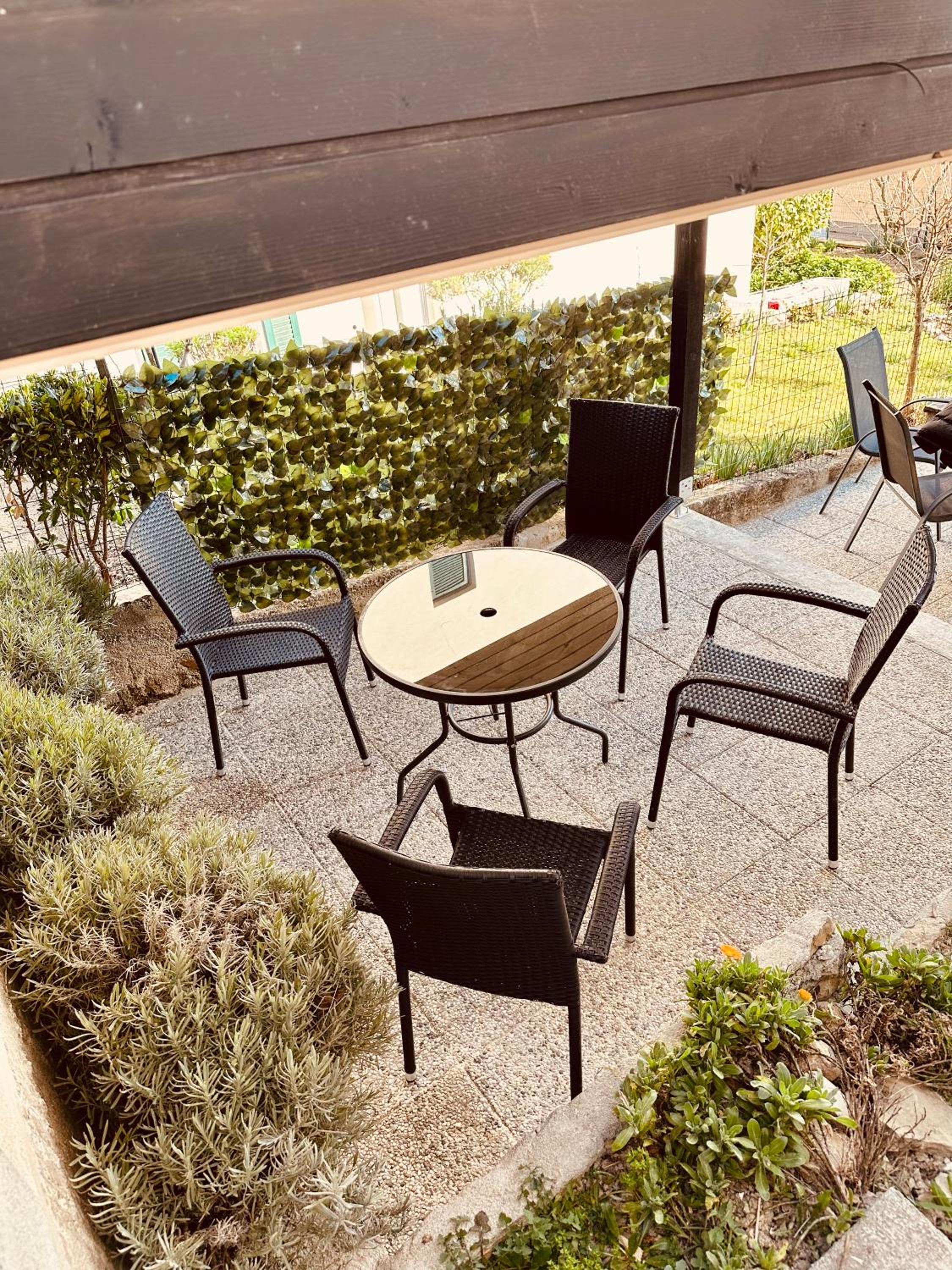 Pinny Apartment