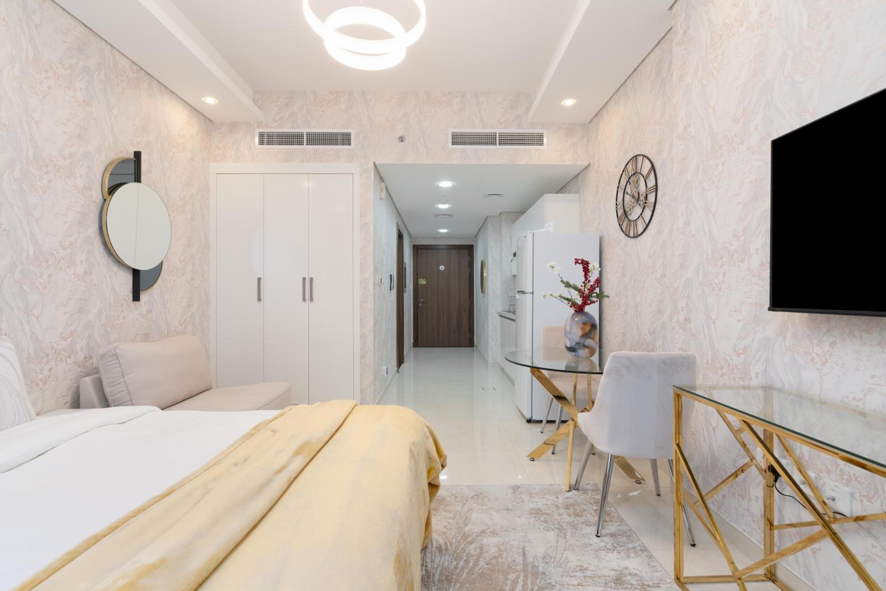 GlobalStay Business Bay Waves Tower Apartments Dubai