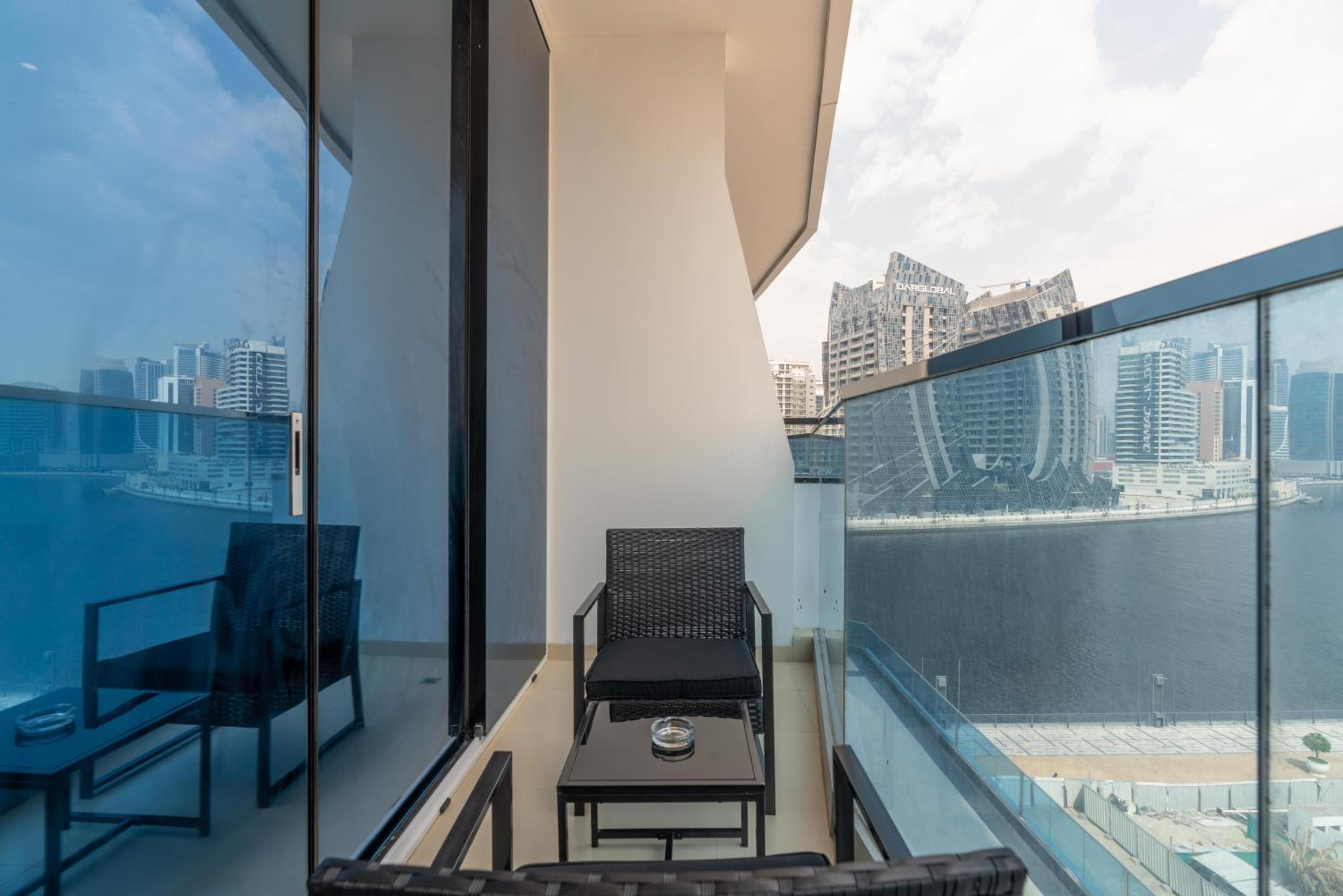 GlobalStay Business Bay Waves Tower Apartments Dubai