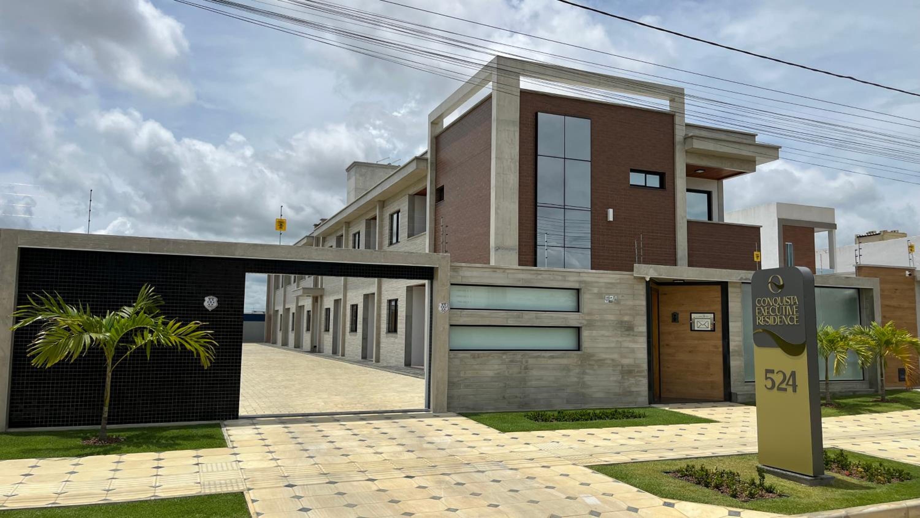 Conquista Executive Residence