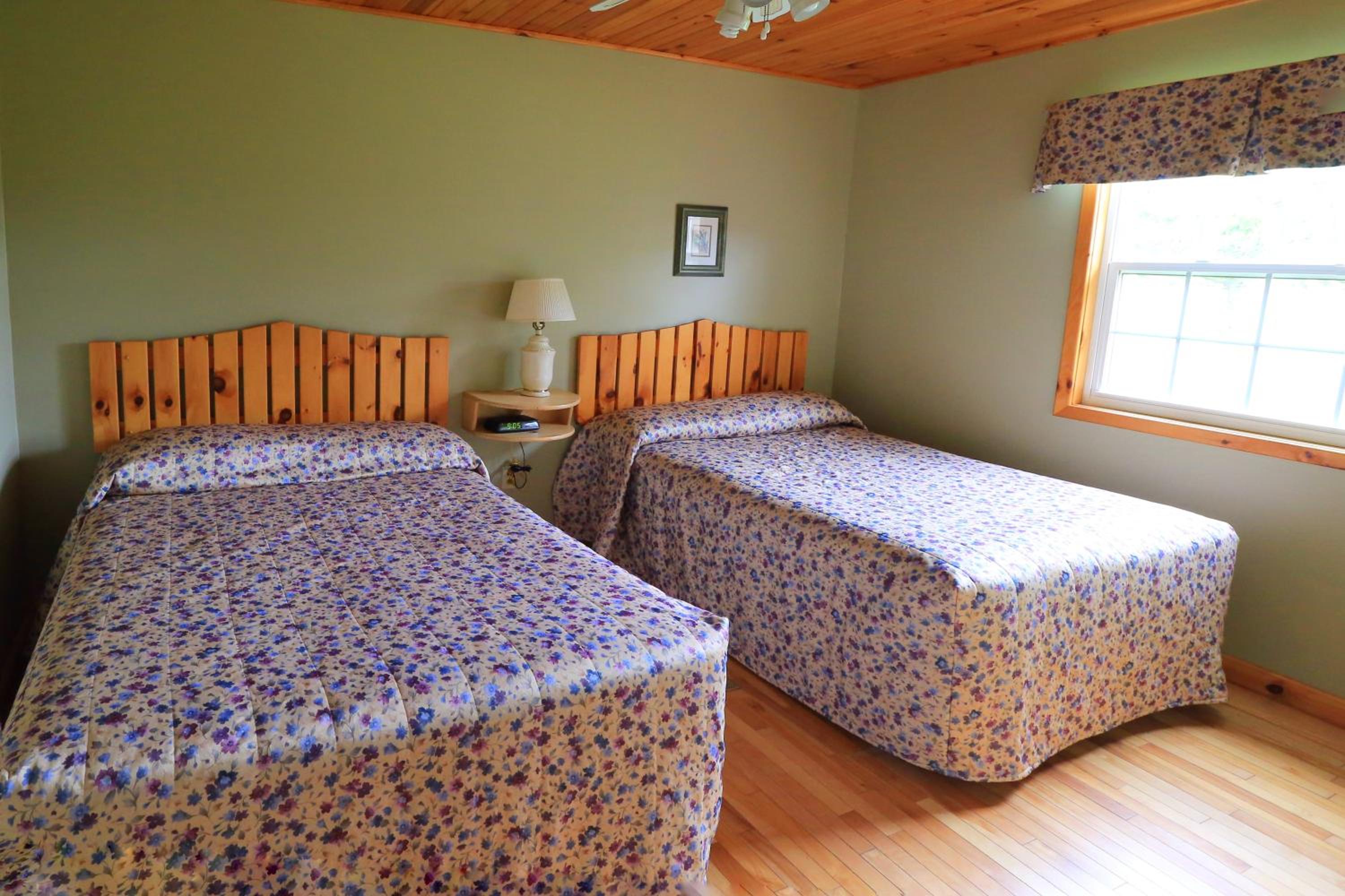 Cavendish Country Inn & Cottages