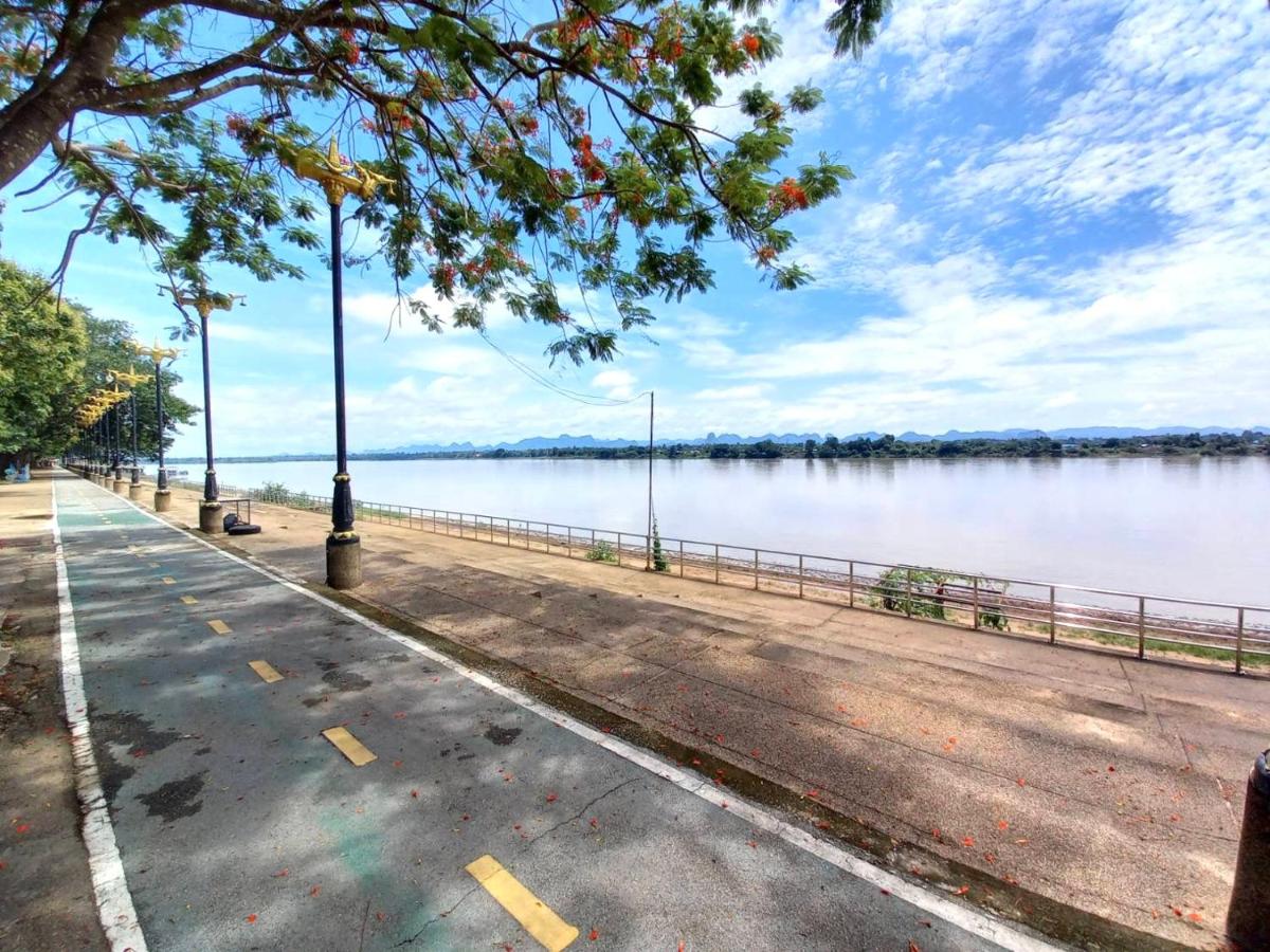 Baan Liab Khong @ Nakhon Phanom view 4
