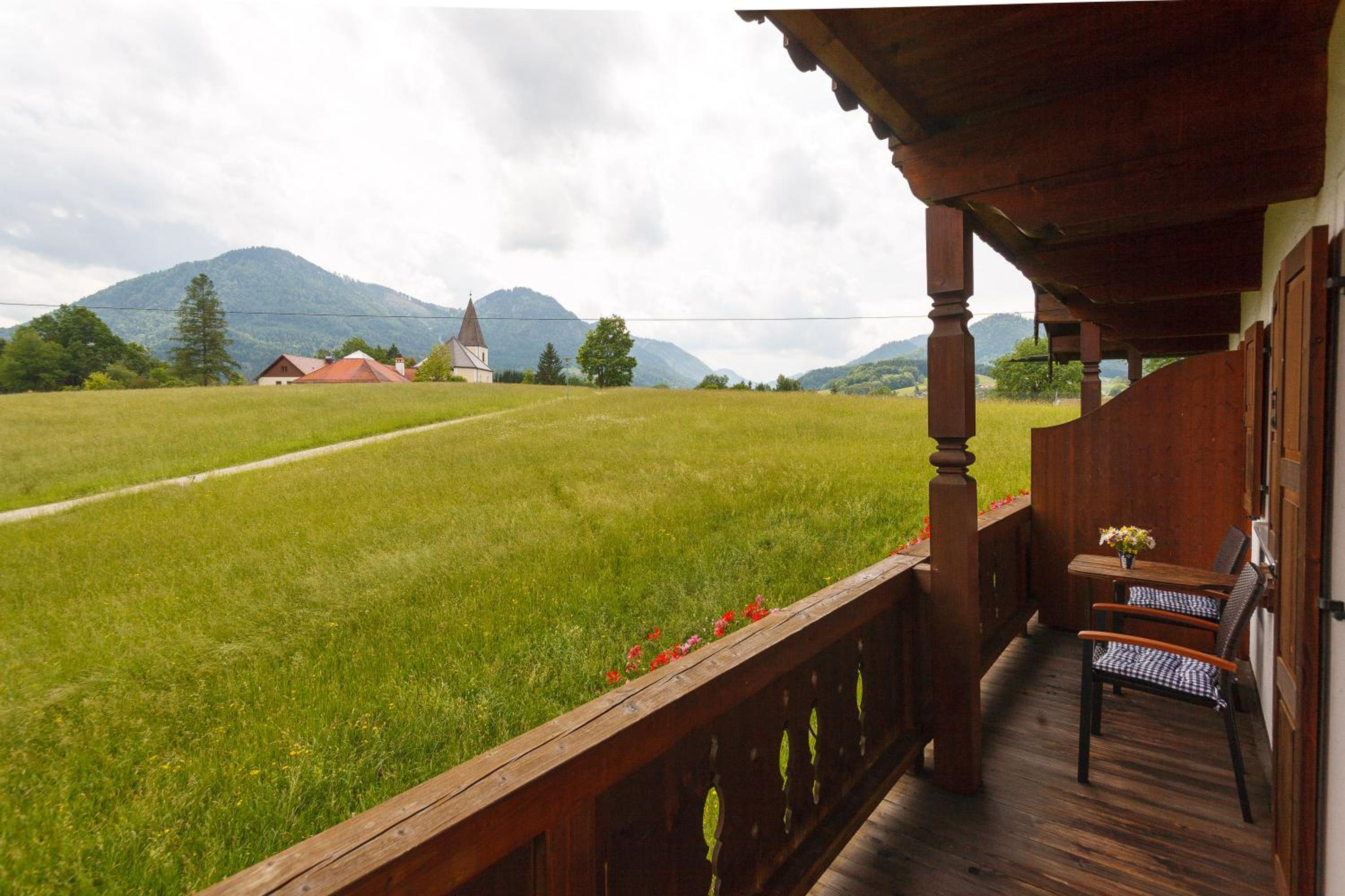 Ferienwohnungen Reiter inkl. Chiemgaukarte view 5
