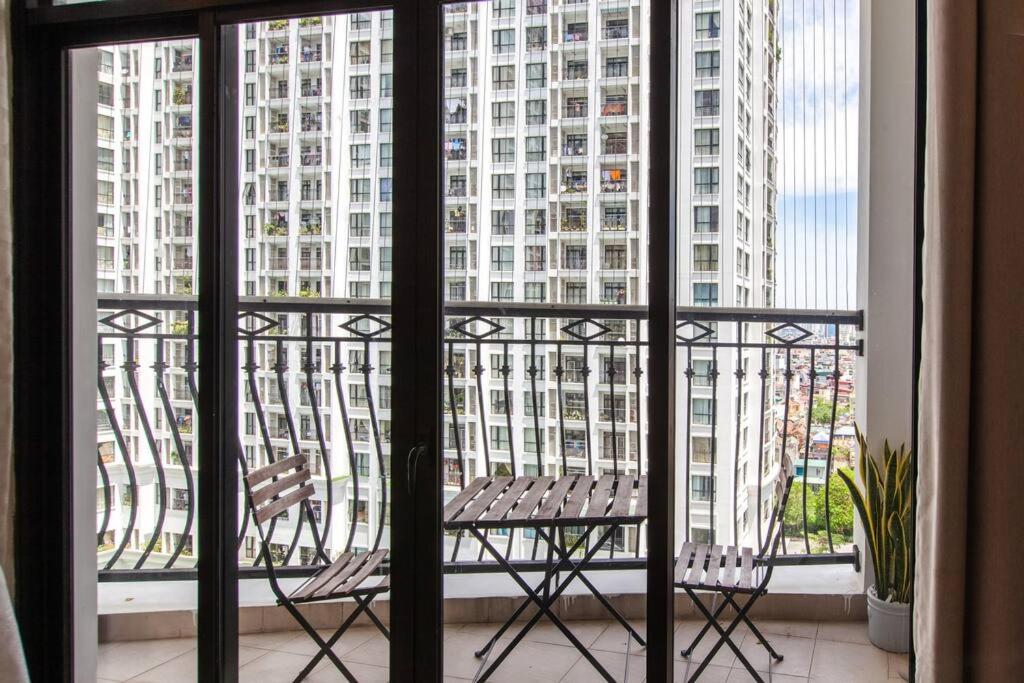 Chi's house - Vinhomes Royal city - 2BR