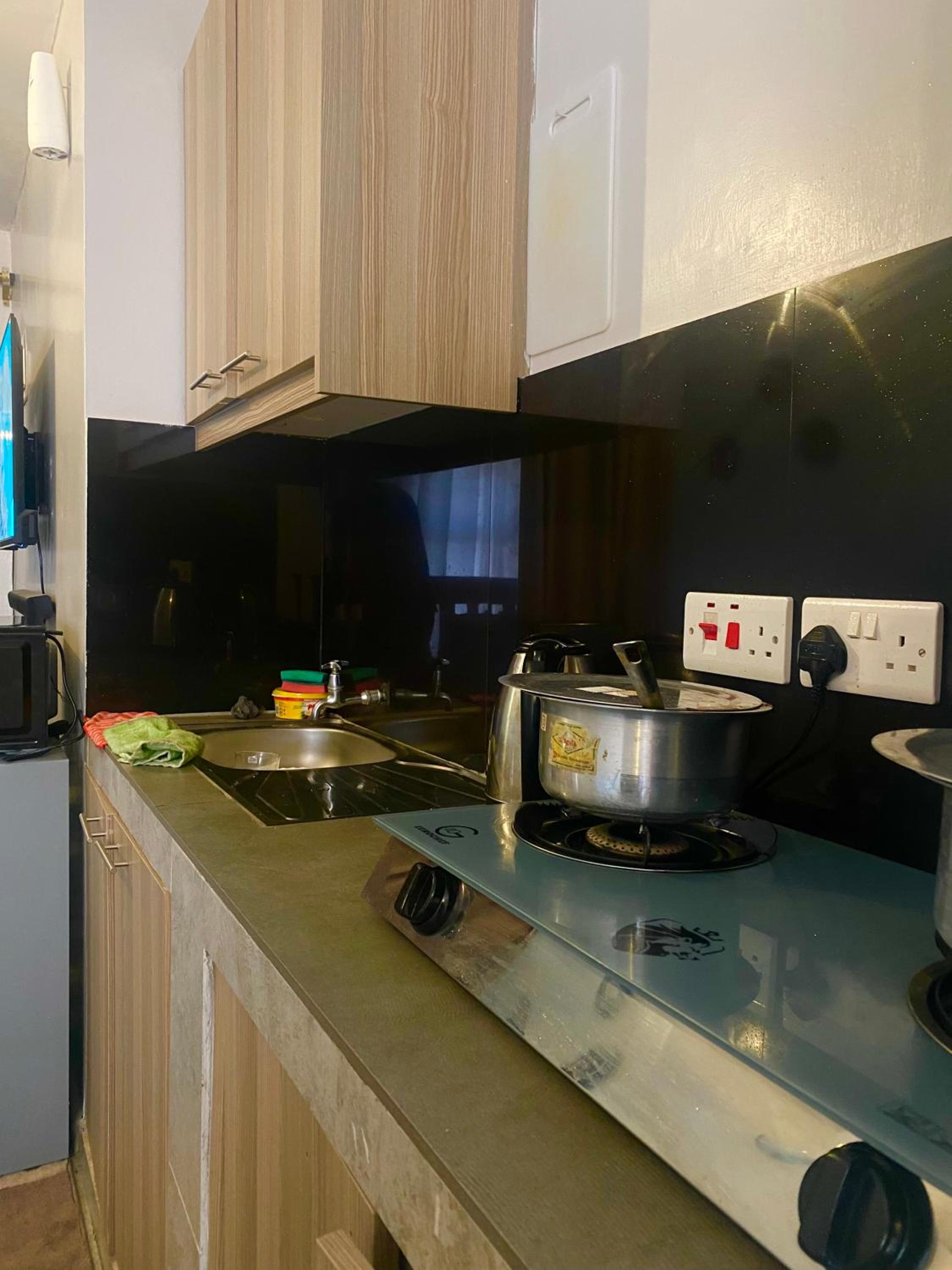 Captivating 1-Bed Apartment in Nairobi view 5