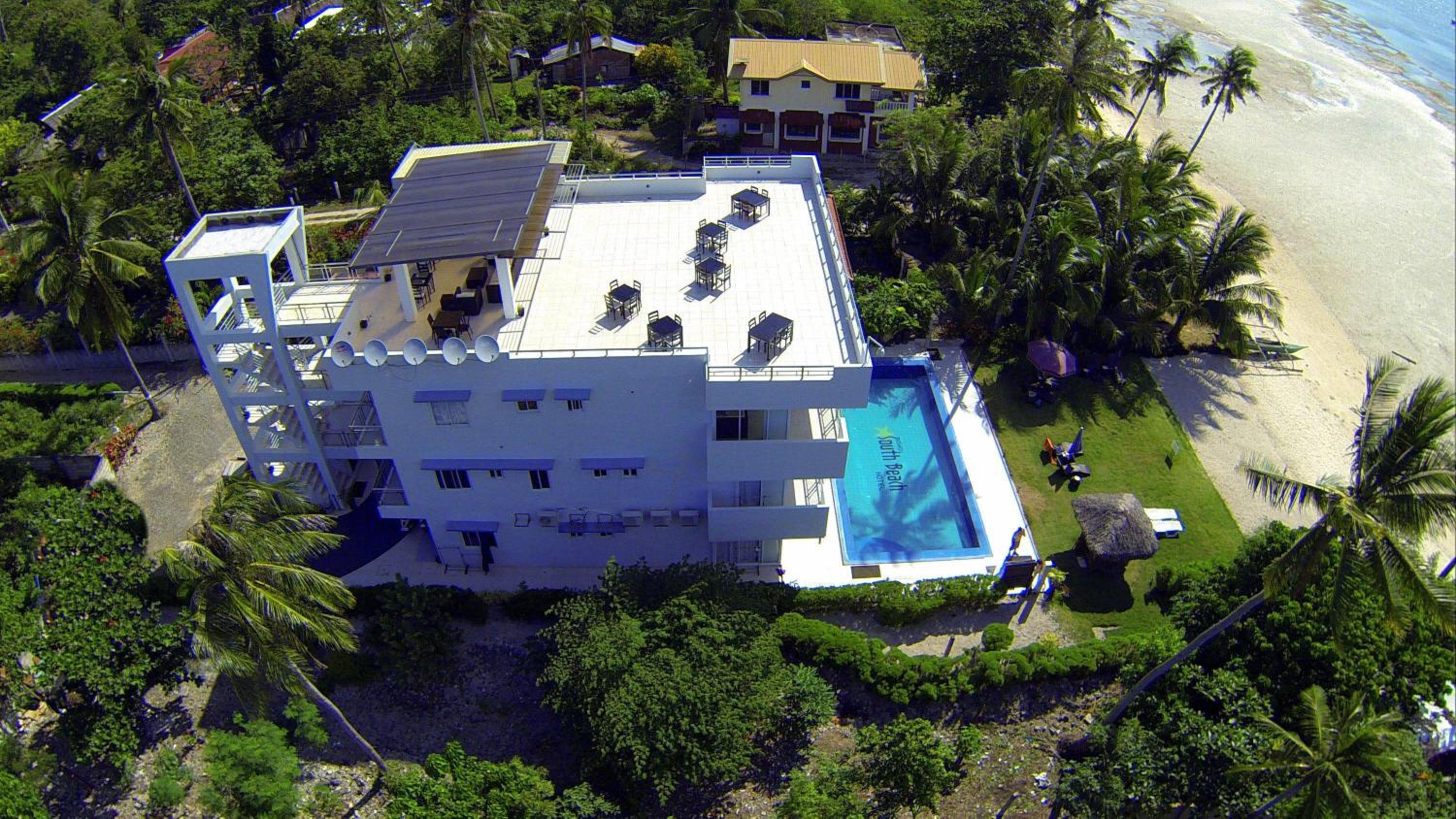 Bohol South Beach Hotel