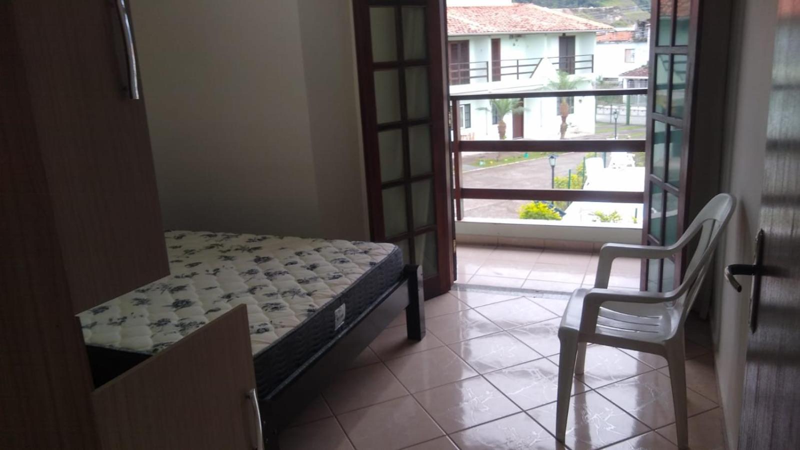 Casa em condomínio