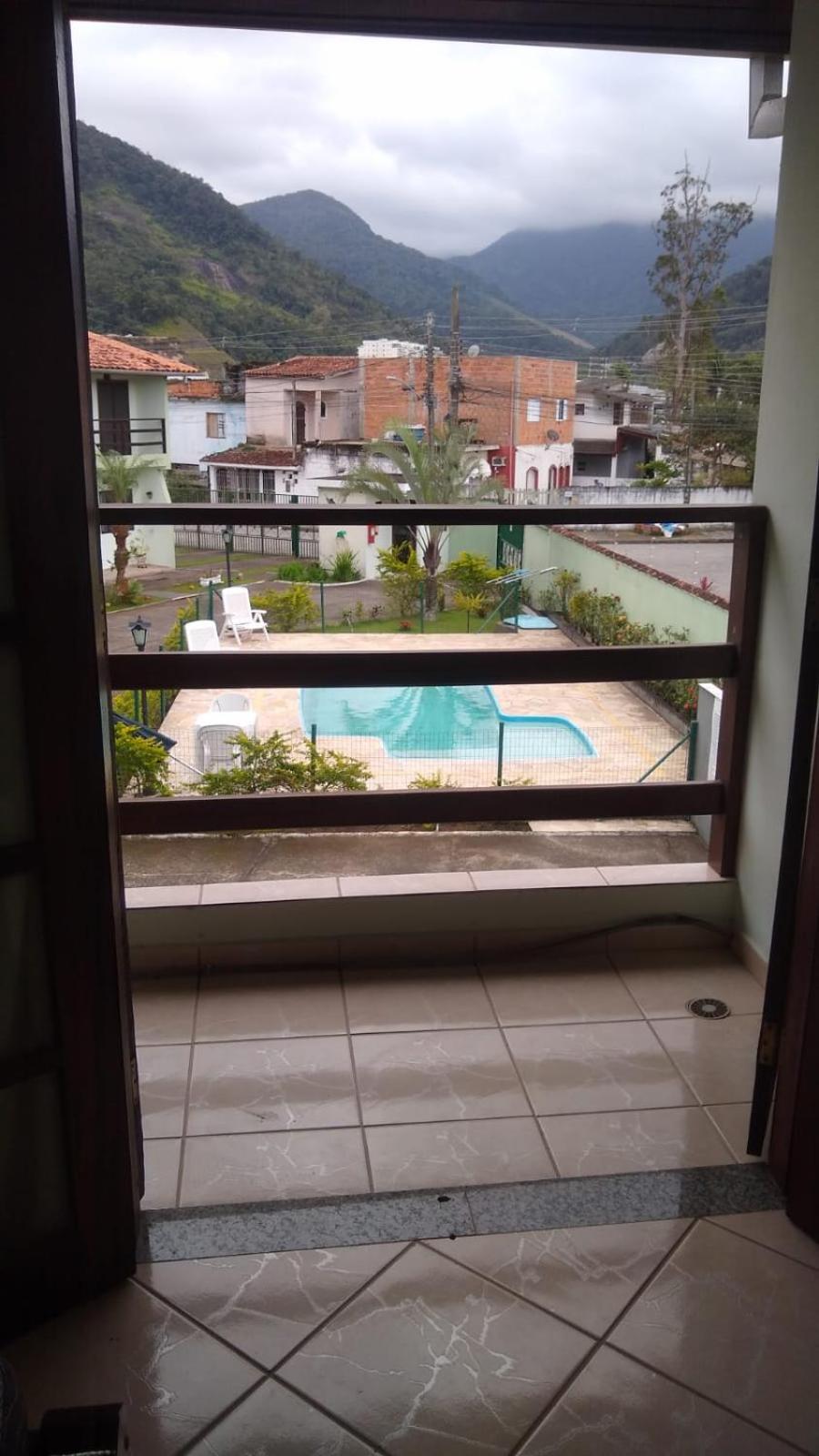 Casa em condomínio