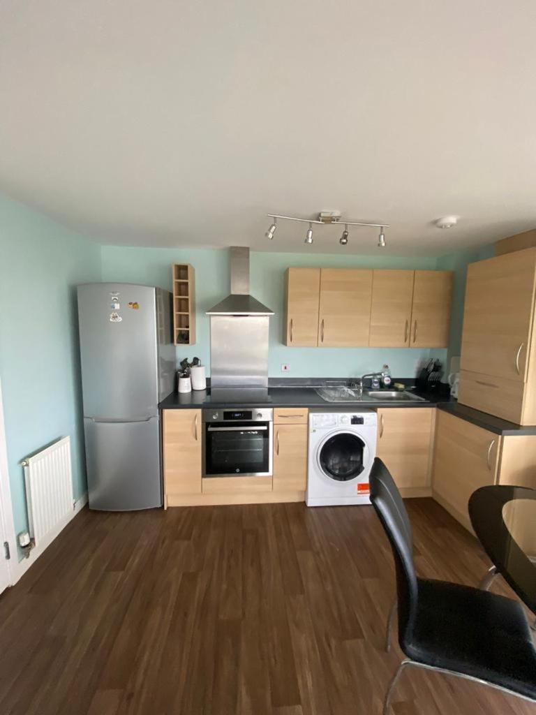 Fabulous 3 Bedroom Flat view 3