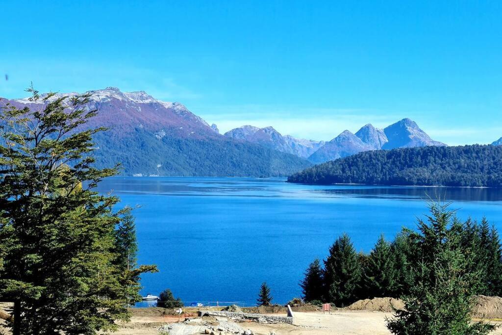 Puerto Esmeralda ESPECTACULAR DEPTO CON VISTA AL LAGO NAHUEL HUAPI