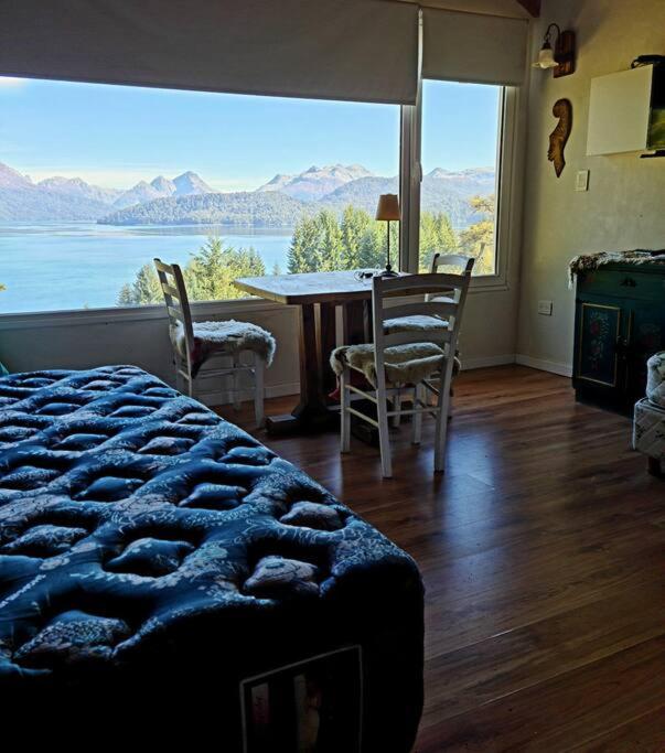 Puerto Esmeralda ESPECTACULAR DEPTO CON VISTA AL LAGO NAHUEL HUAPI