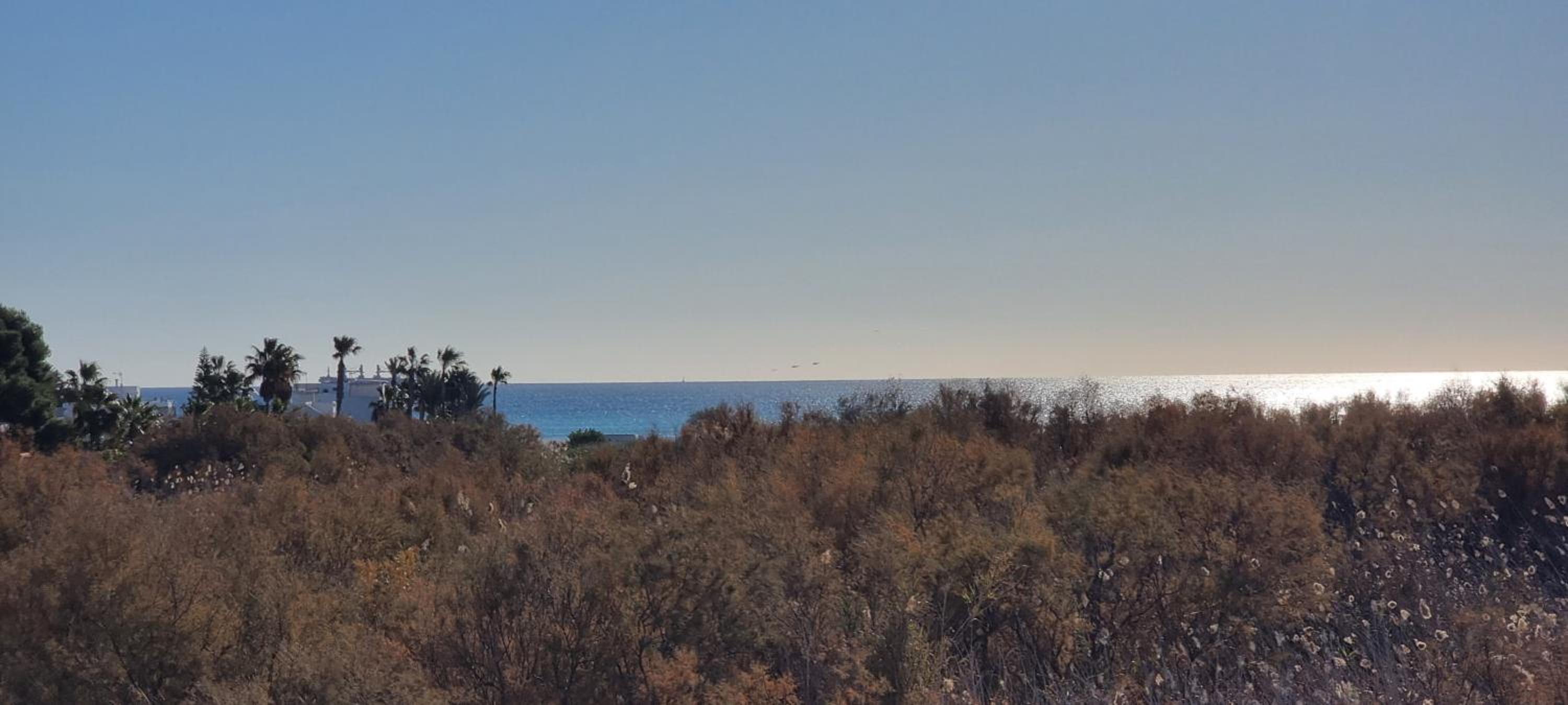 Laguna Beach 2-bedroom apartment with sun terrace, sea views, Wifi view 2