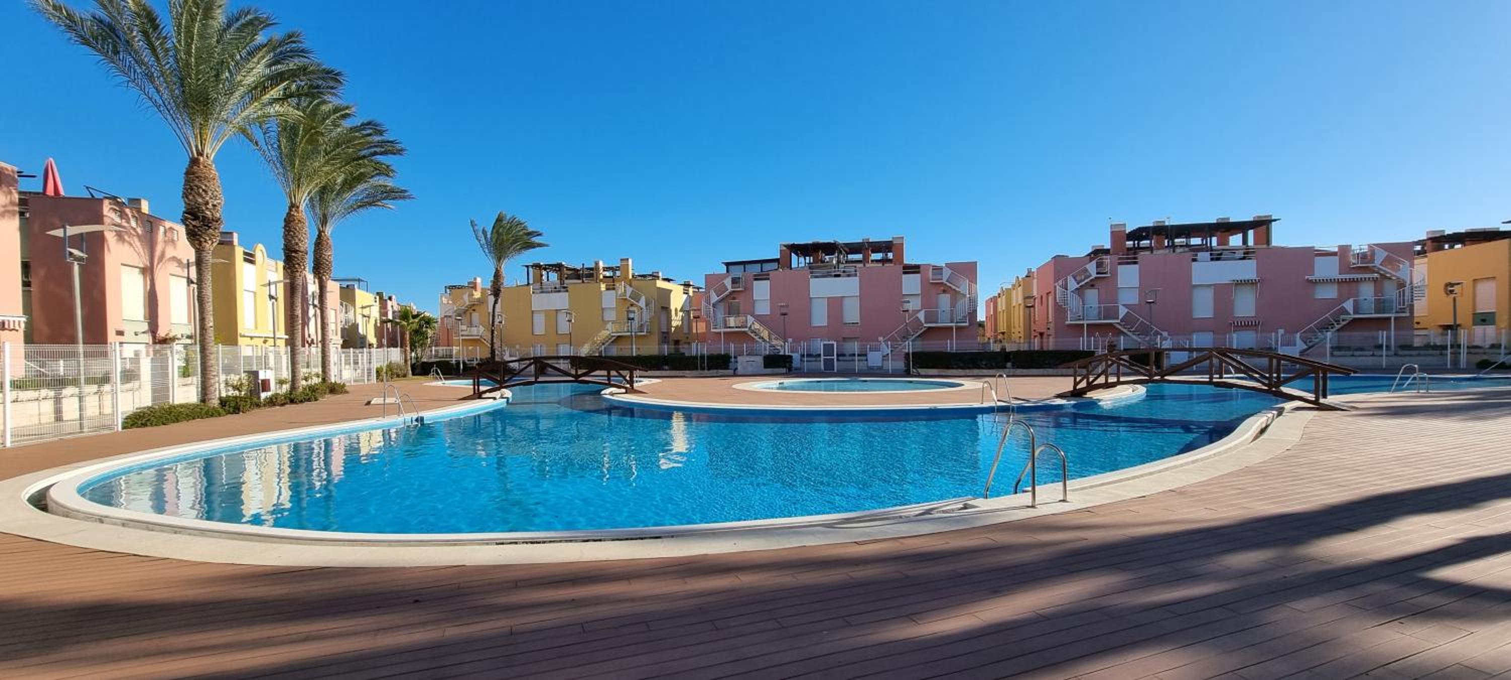 Laguna Beach 2-bedroom apartment with sun terrace, sea views, Wifi view 5