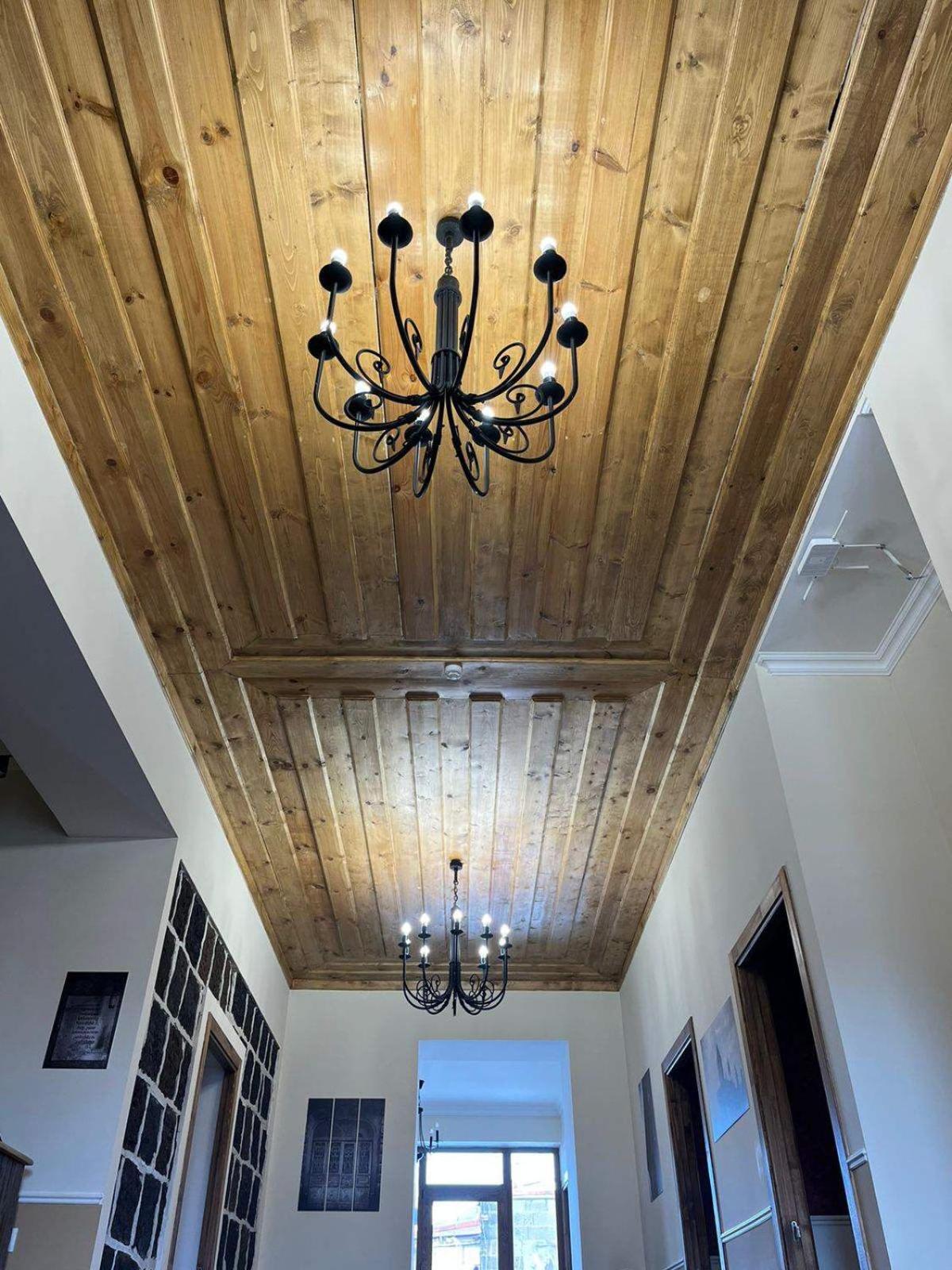 Nur Guest House
