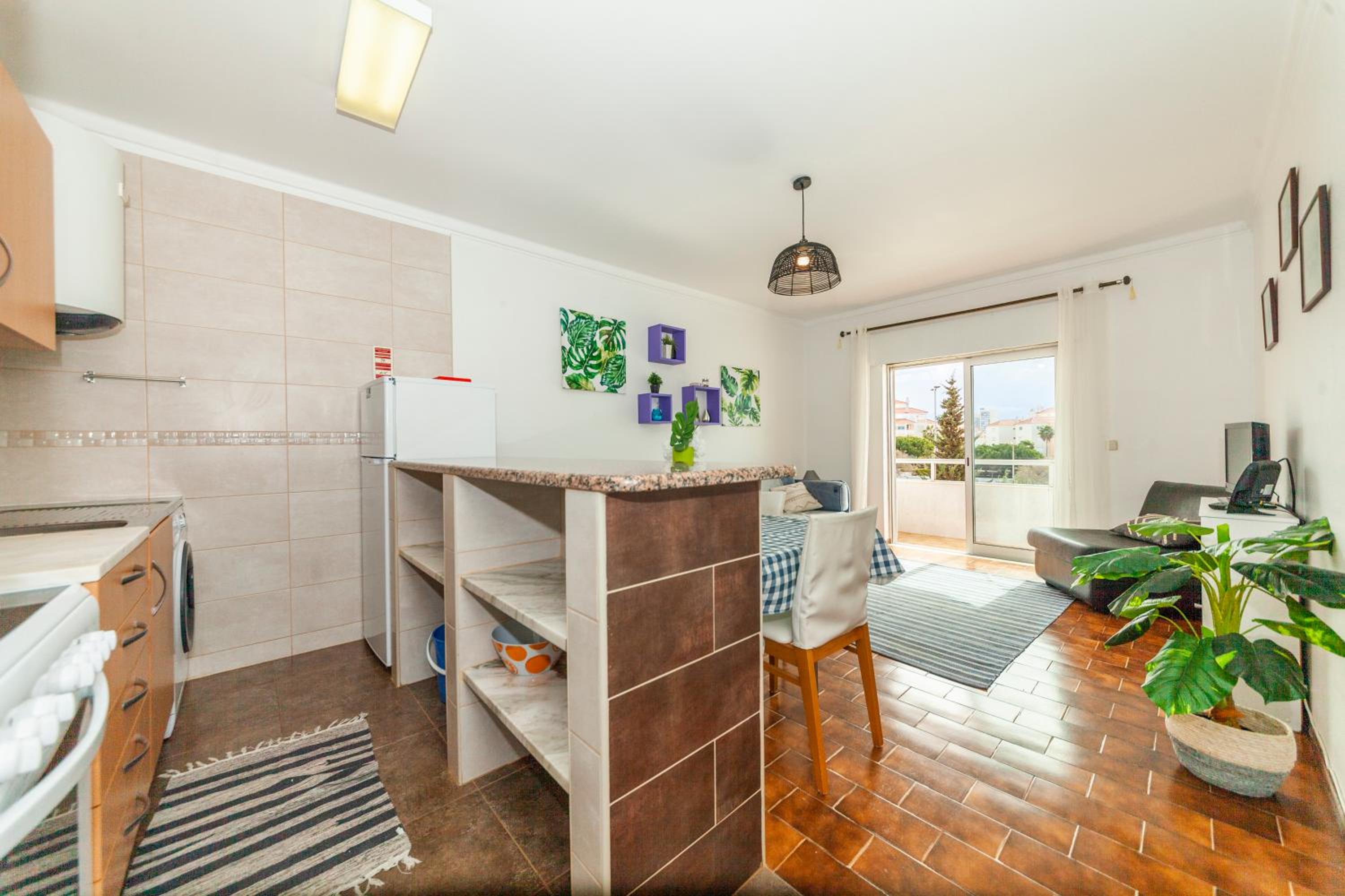 VAUMAR HOLIDAY RENTALS - BEACH & POOL view 4