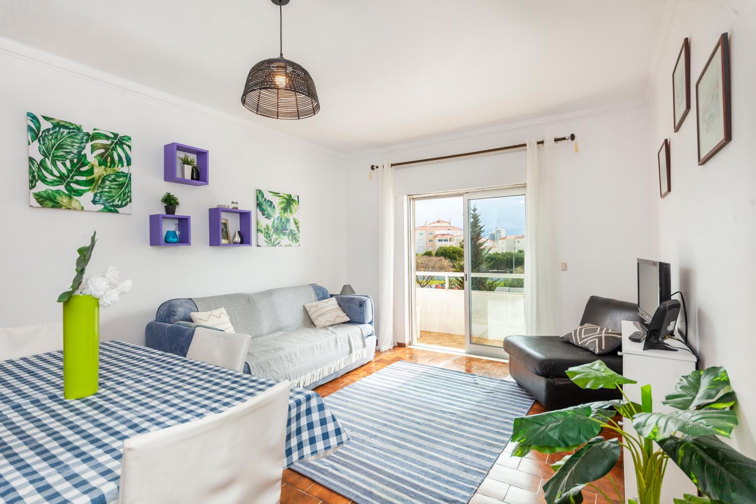 VAUMAR HOLIDAY RENTALS - BEACH & POOL view 5