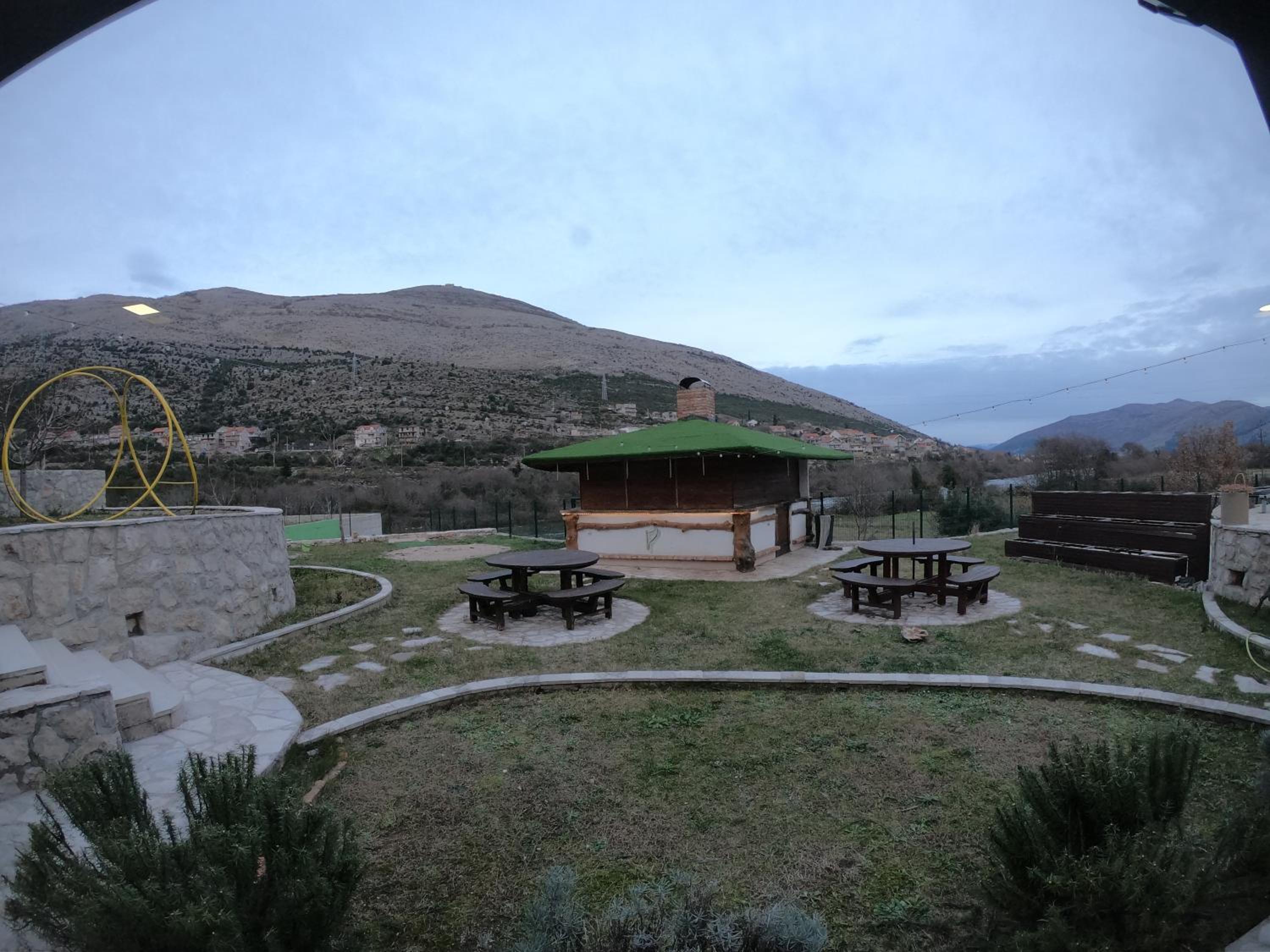 Villa Lyra