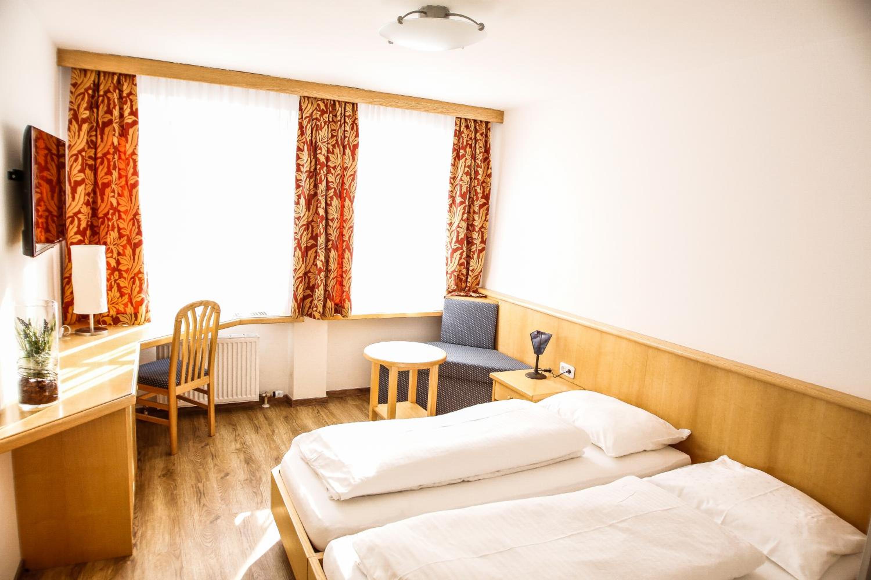 Pension Café Maier