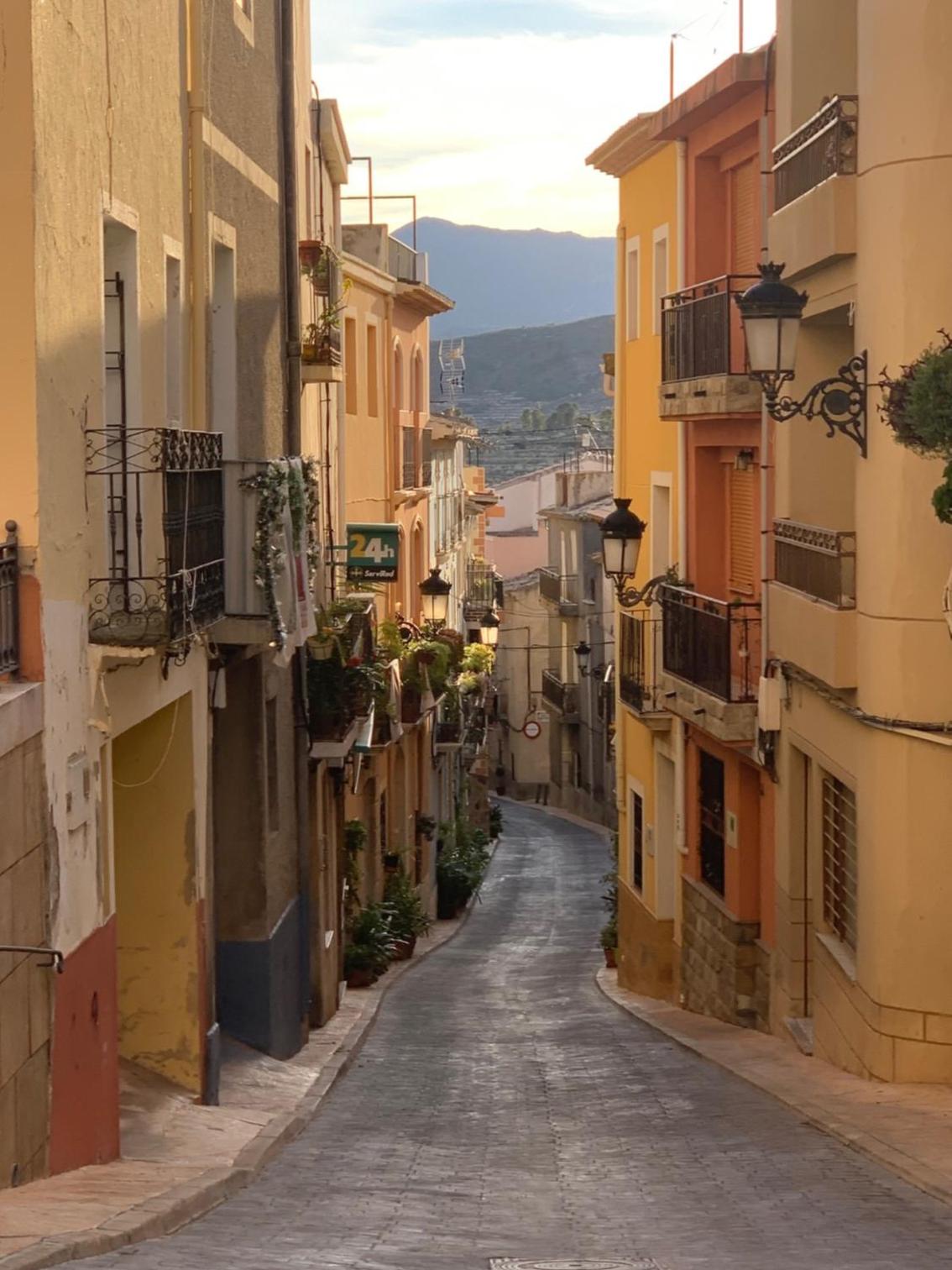 Las Puertas Del Indiano