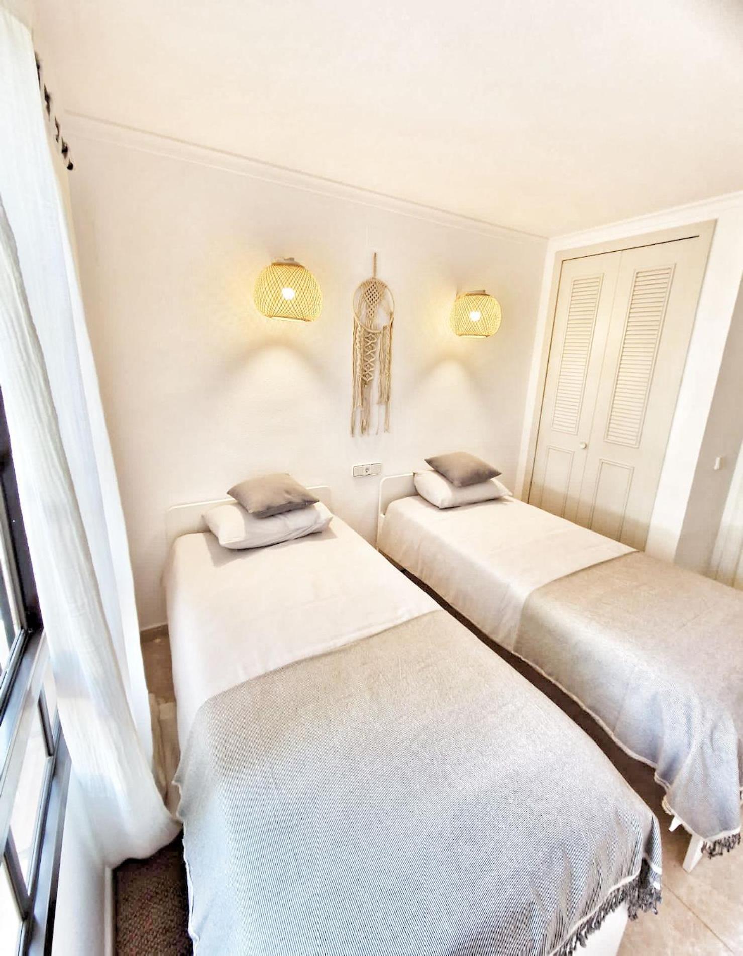 Luxury Apartments Mascarat